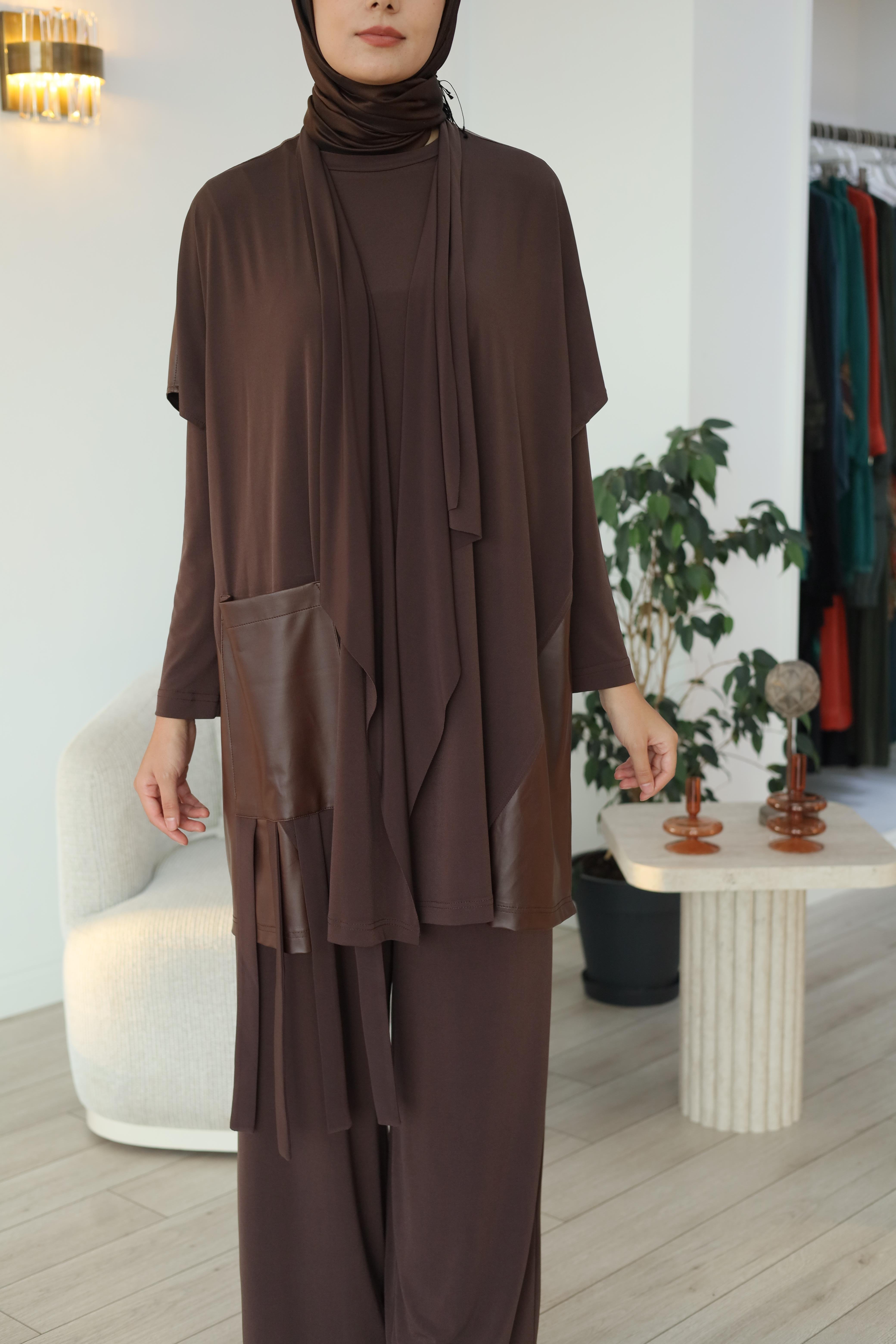 Nurcan Çetin Deri Detaylı Pantolonlu Takım 25622