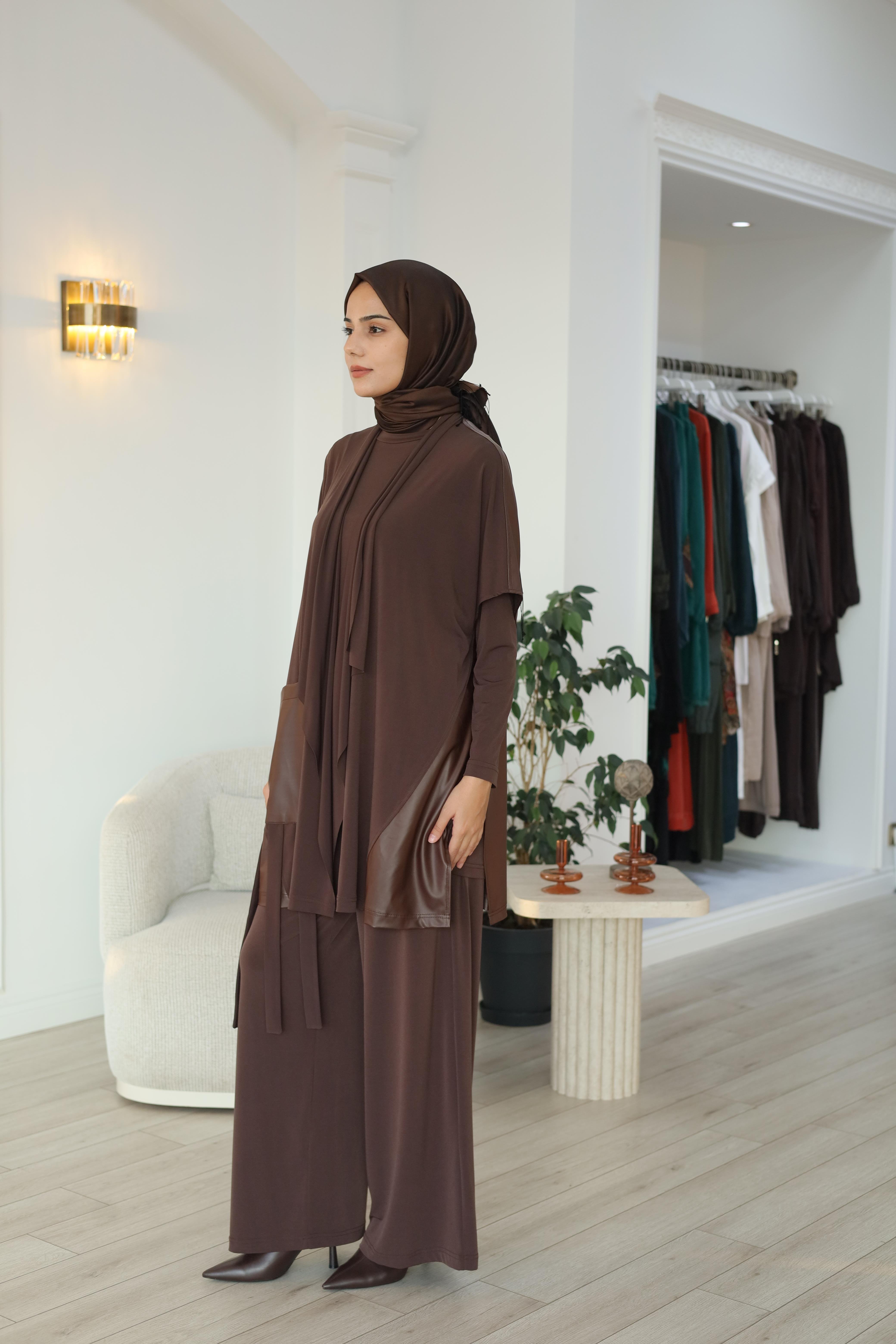 Nurcan Çetin Deri Detaylı Pantolonlu Takım 25622