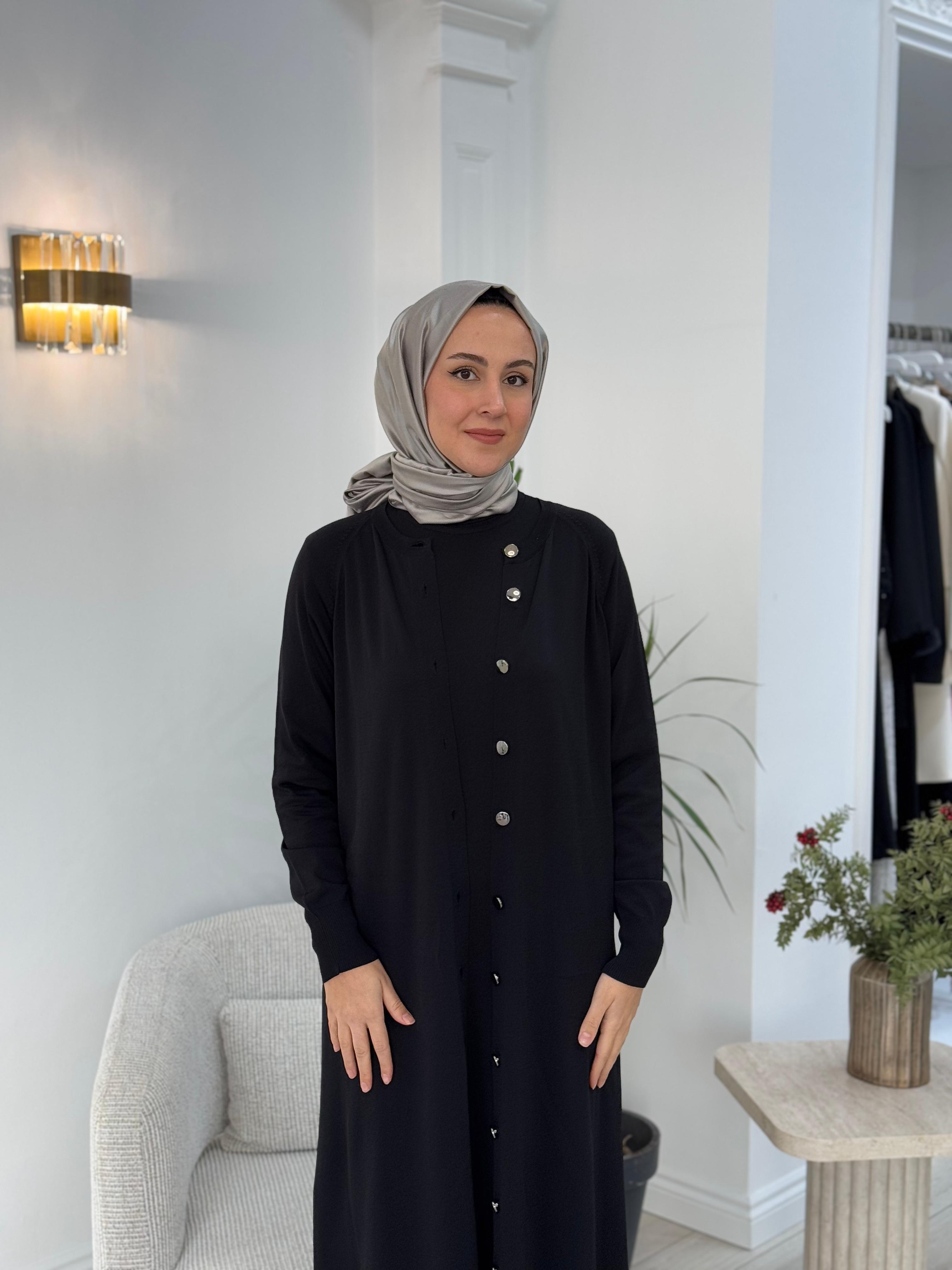 Nurcan Çetin Düğme Detaylı Triko Hırka Siyah n024