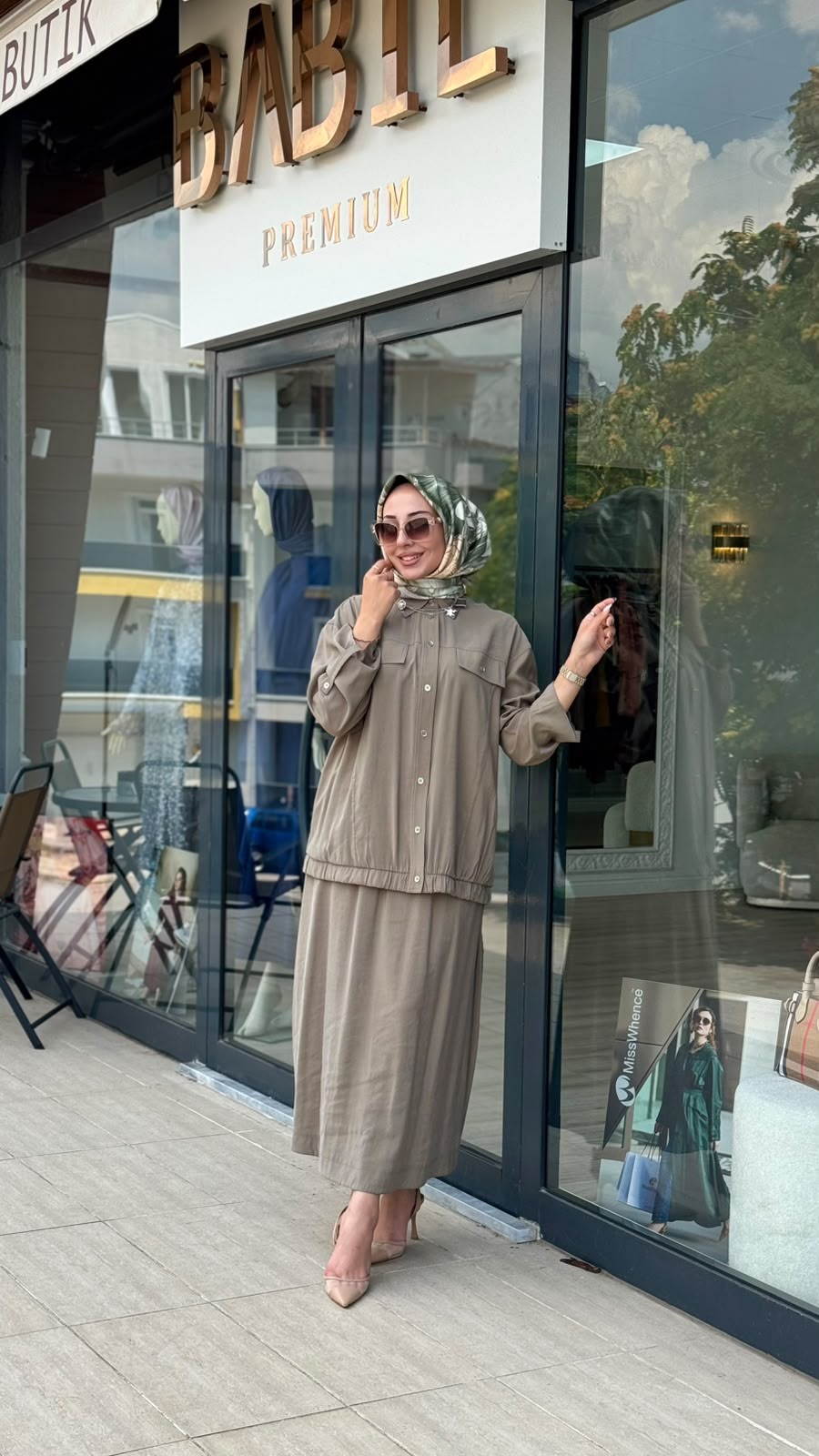 Nurcan Çetin Düğmeli Etekli Takım 26465