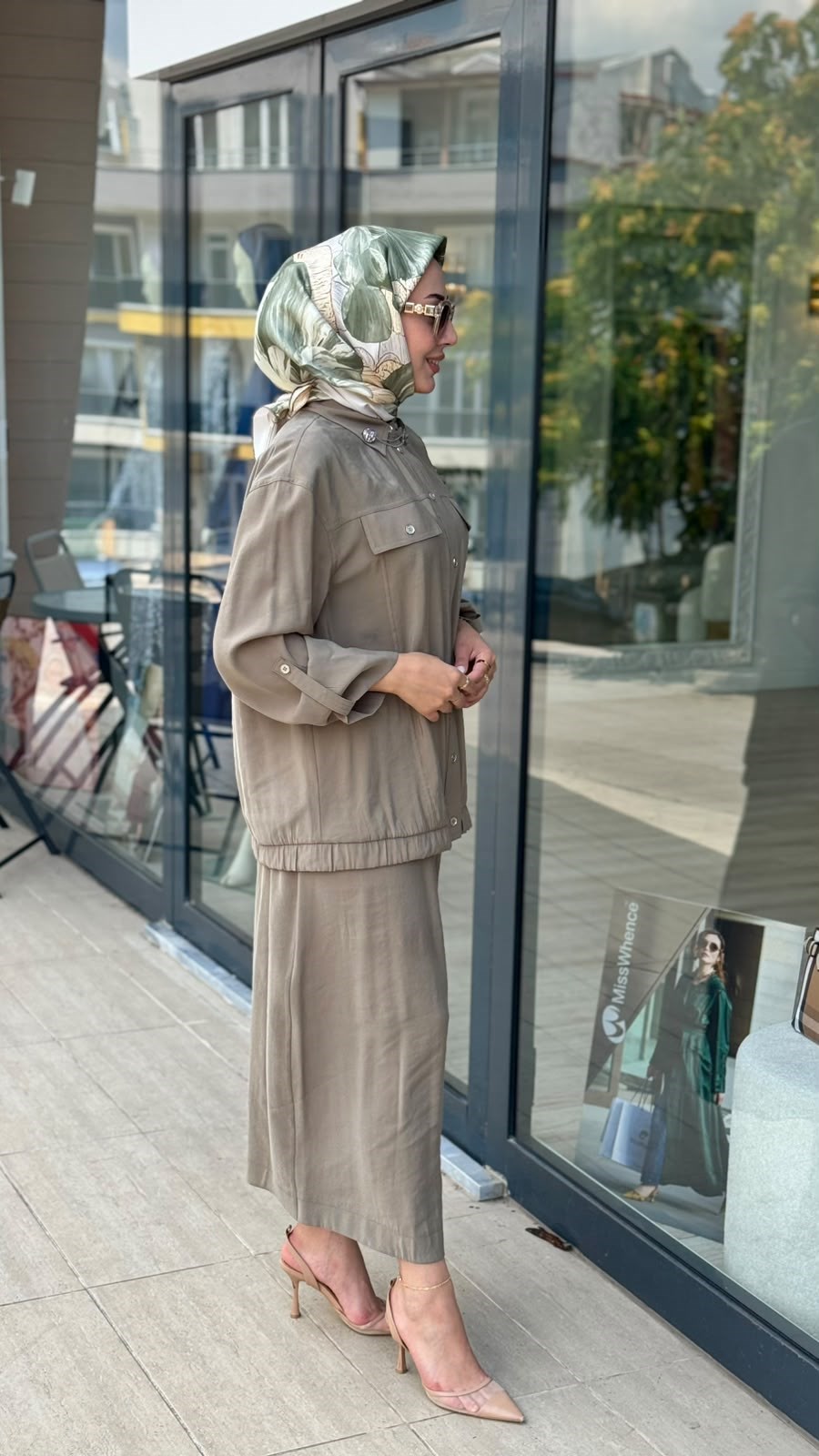 Nurcan Çetin Düğmeli Etekli Takım 26465