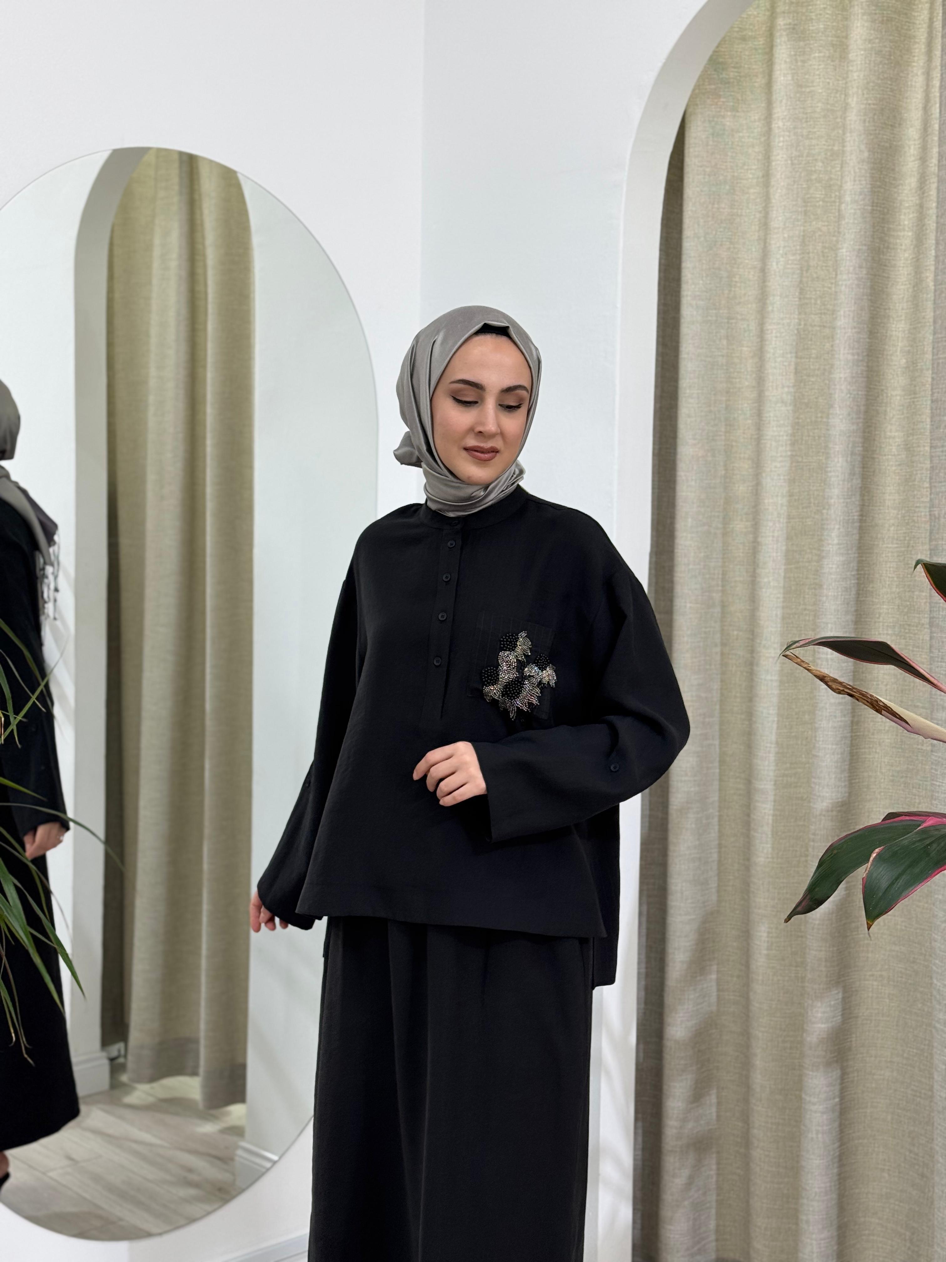 Nurcan Çetin Etekli Takım Siyah 25446