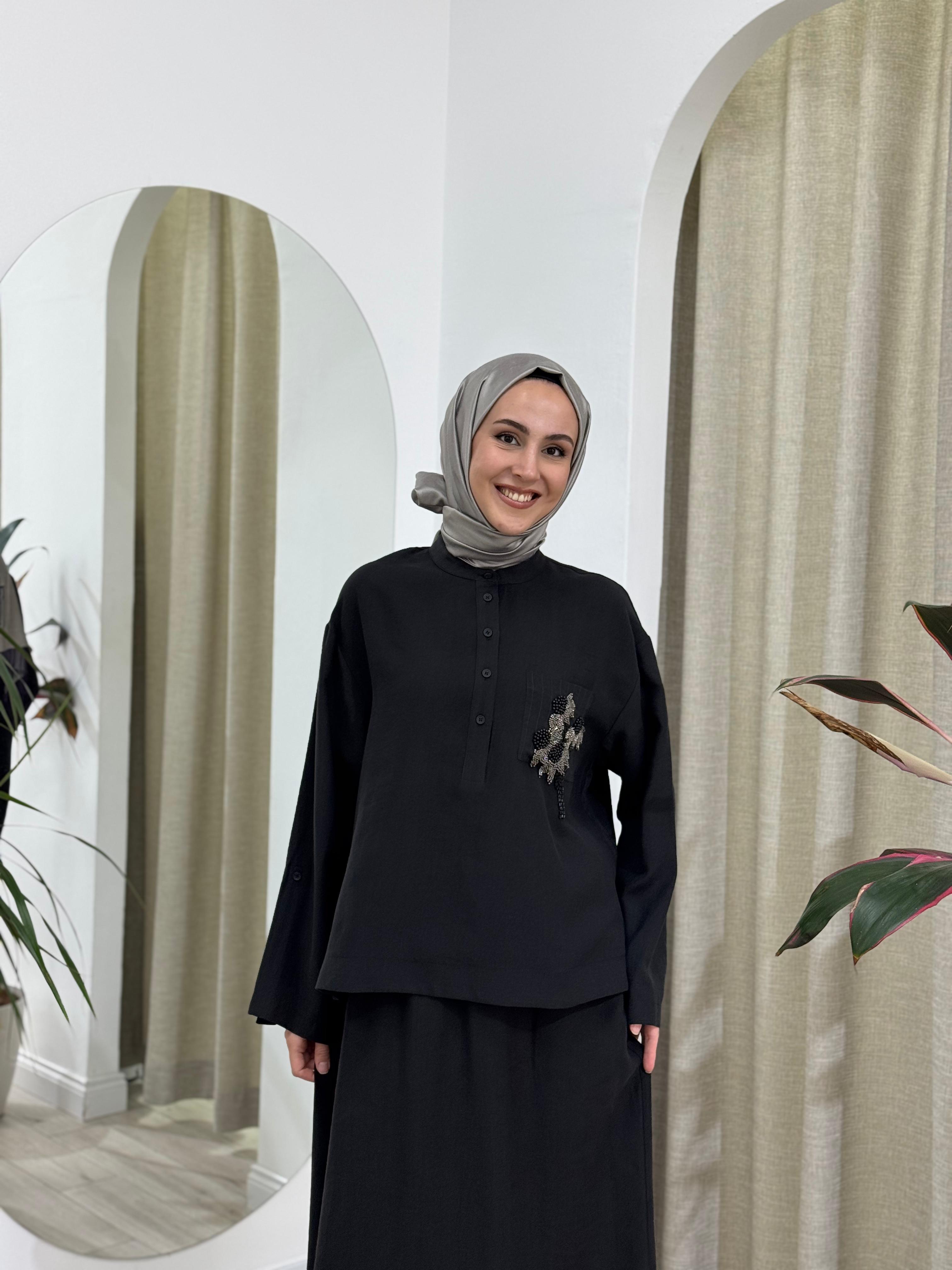 Nurcan Çetin Etekli Takım Siyah 25446