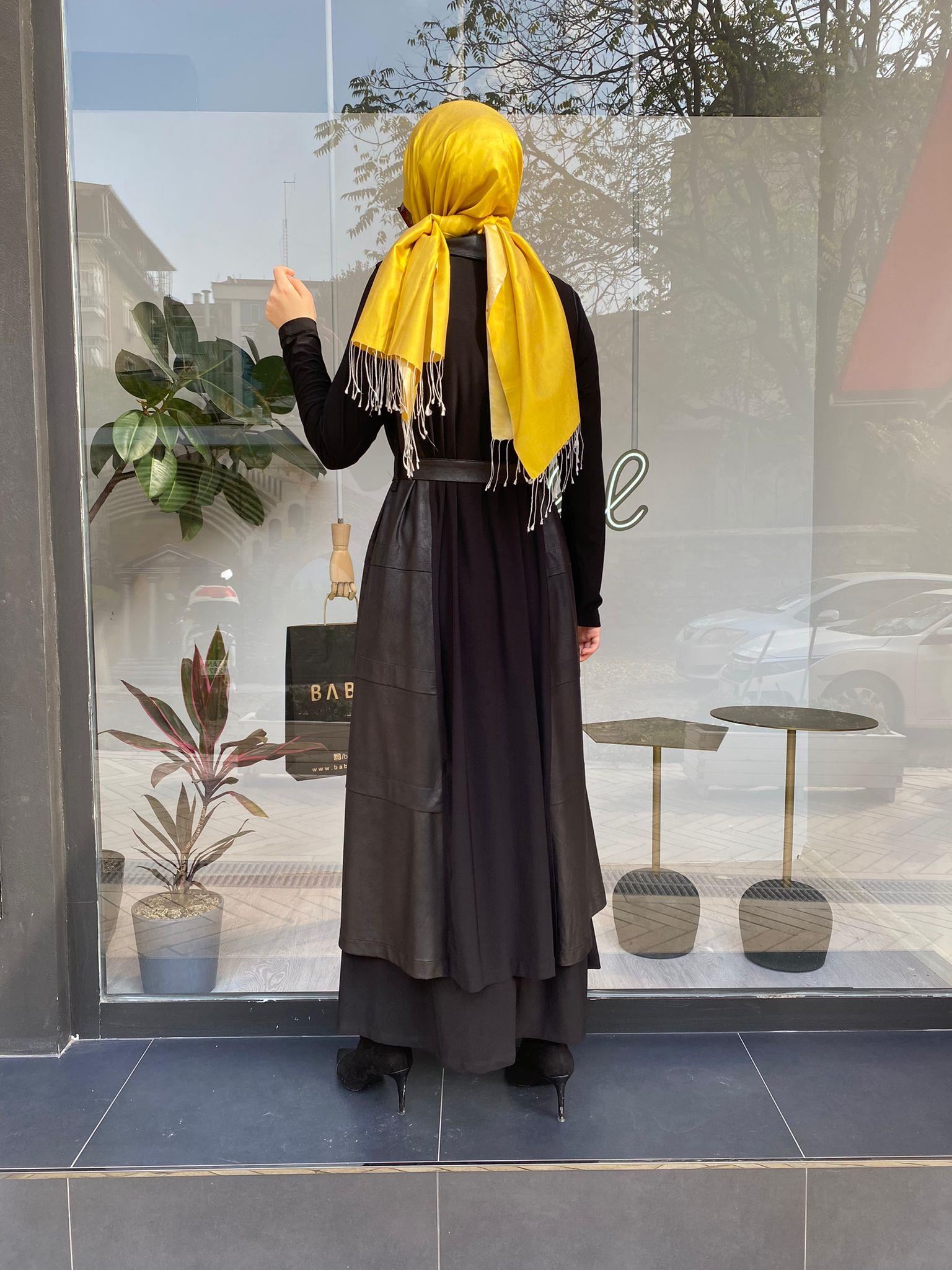 Nurcan Çetin File Detaylı Yelek Siyah 24271