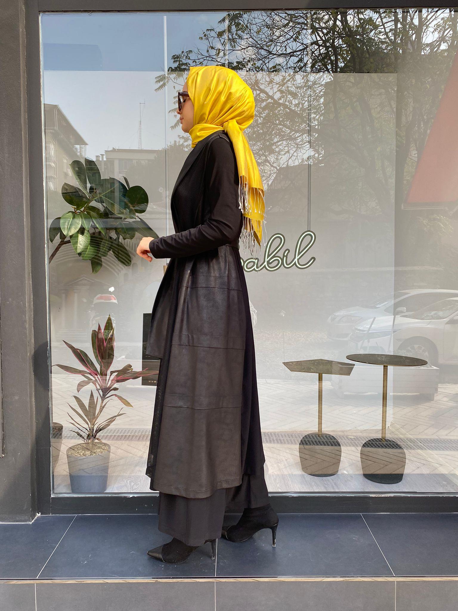 Nurcan Çetin File Detaylı Yelek Siyah 24271