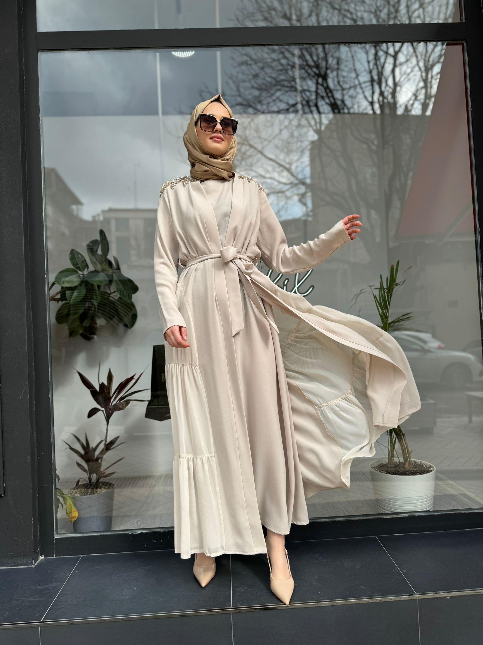 Nurcan Çetin İşlemeli Abaya Bej 7621