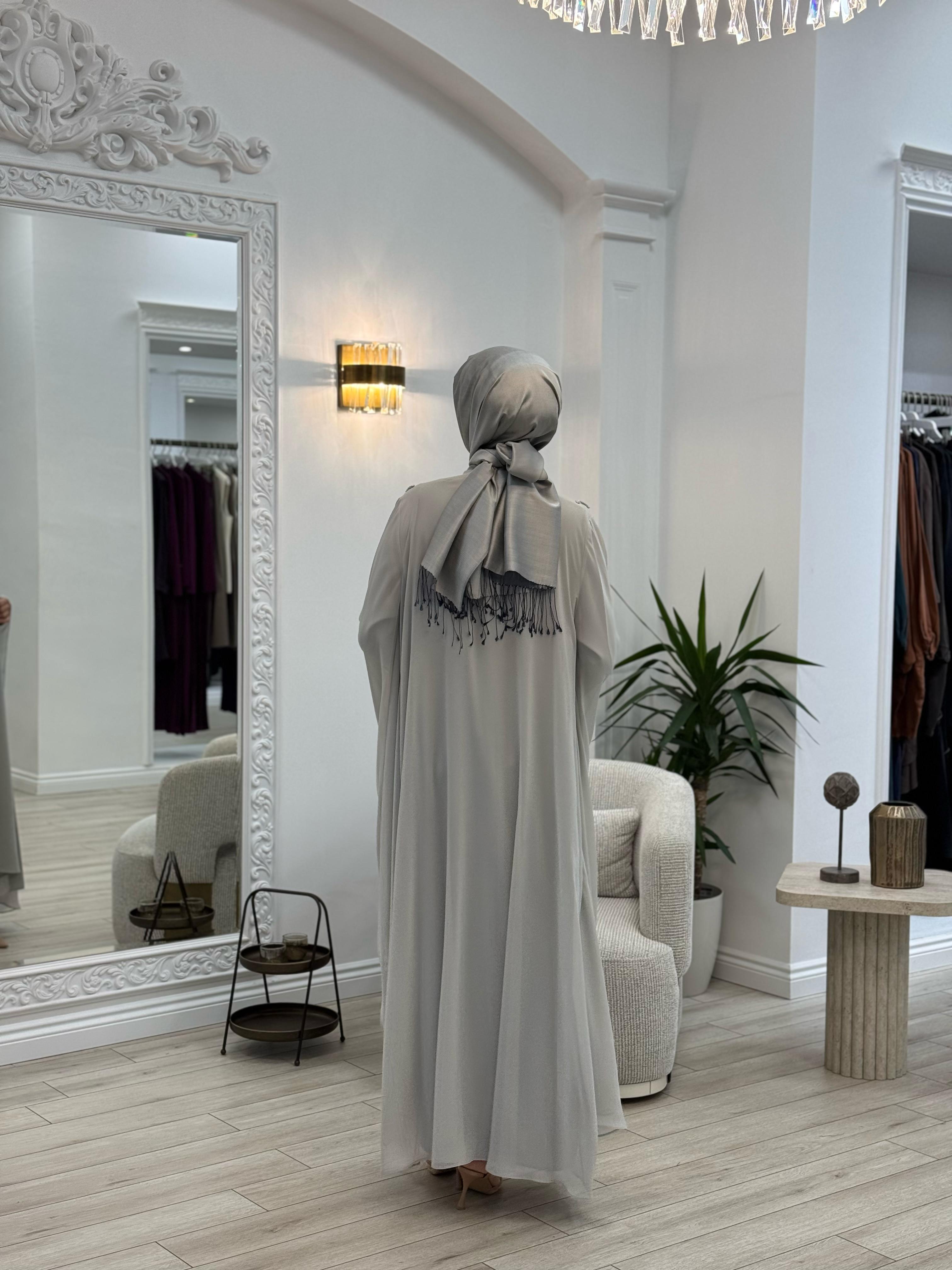 Nurcan Çetin İşlemeli Abaya Gri 7627