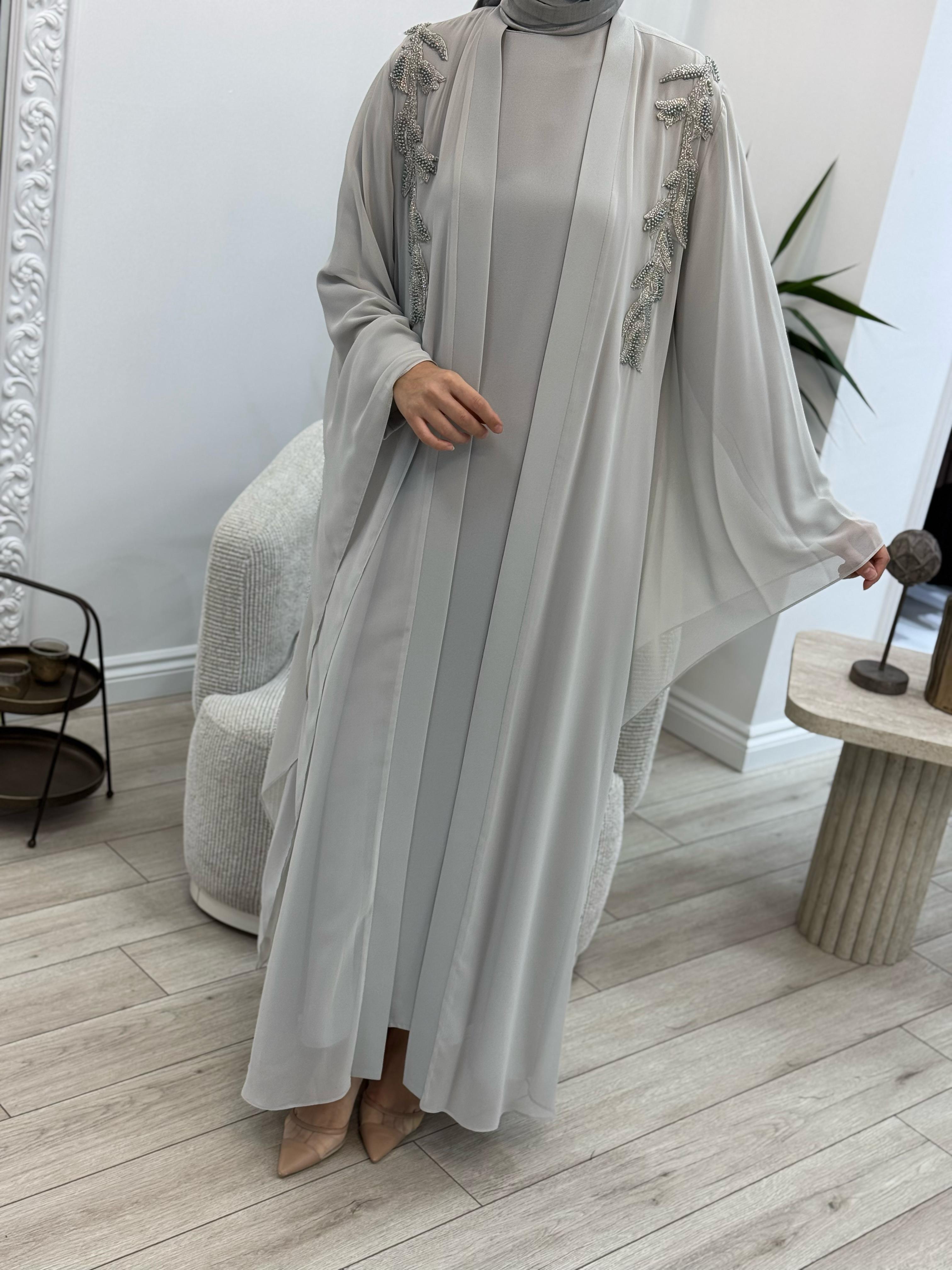 Nurcan Çetin İşlemeli Abaya Gri 7627