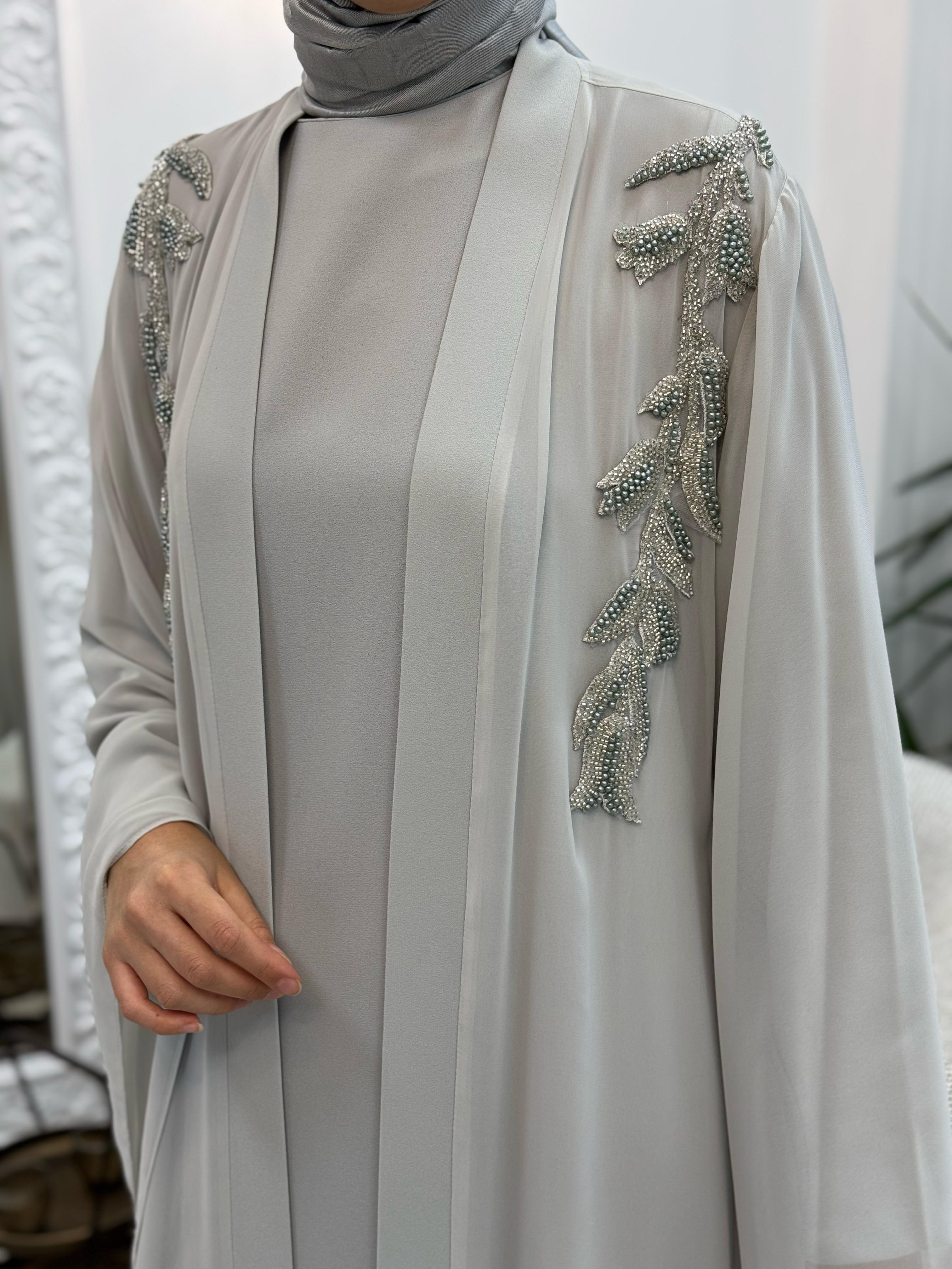 Nurcan Çetin İşlemeli Abaya Gri 7627