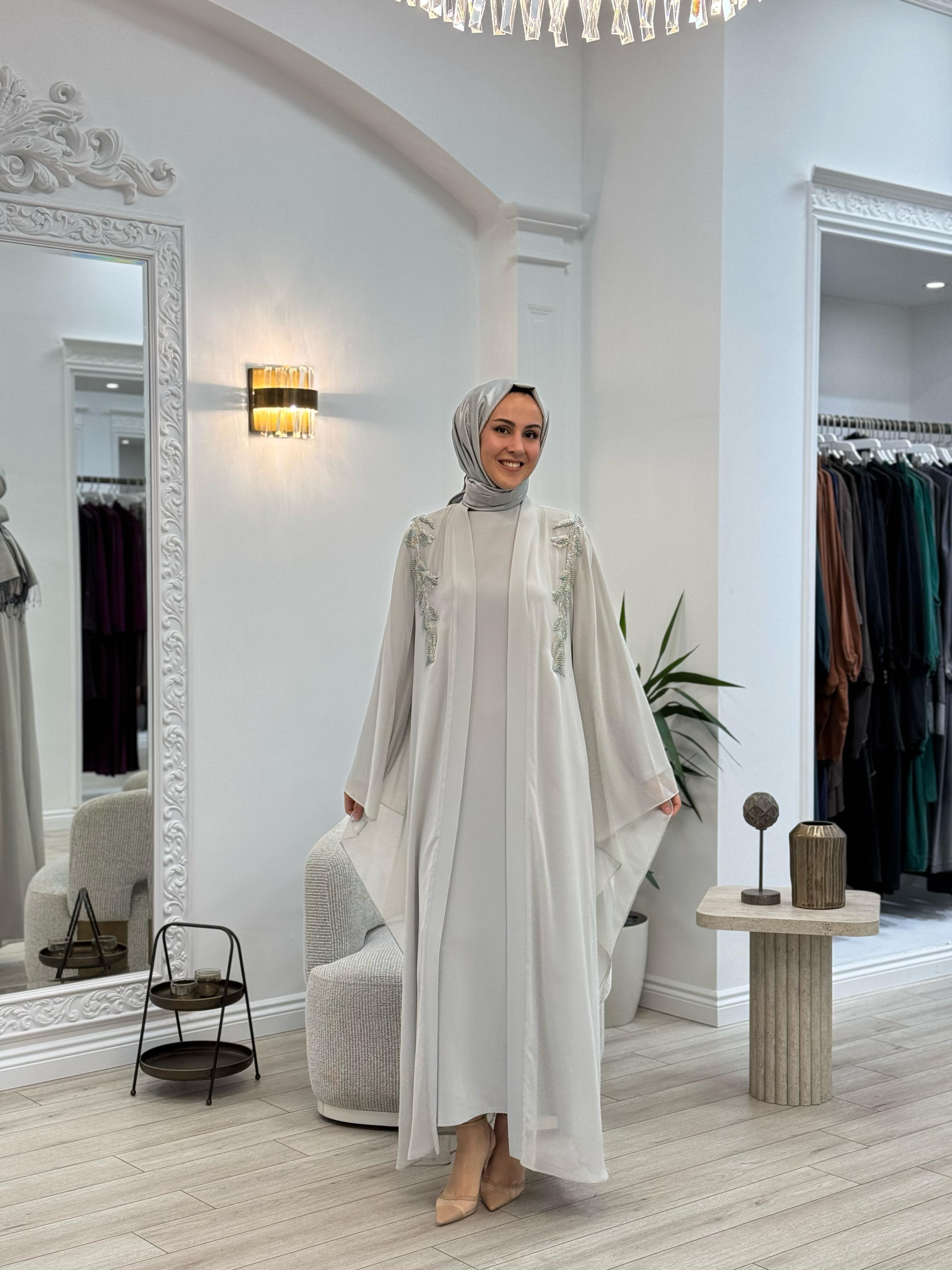Nurcan Çetin İşlemeli Abaya Gri 7627