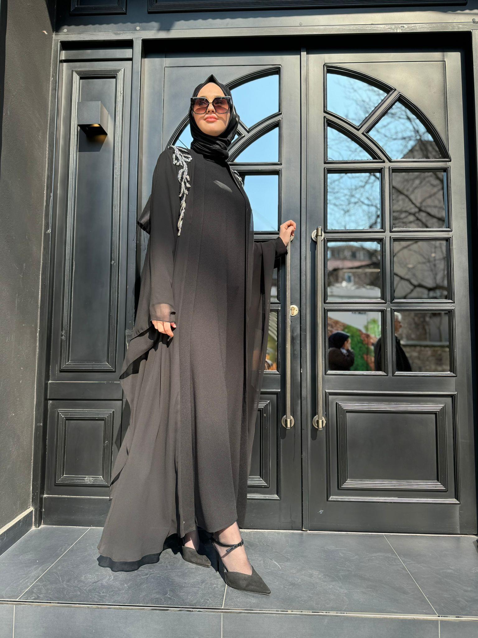 Nurcan Çetin İşlemeli Abaya Siyah 7627