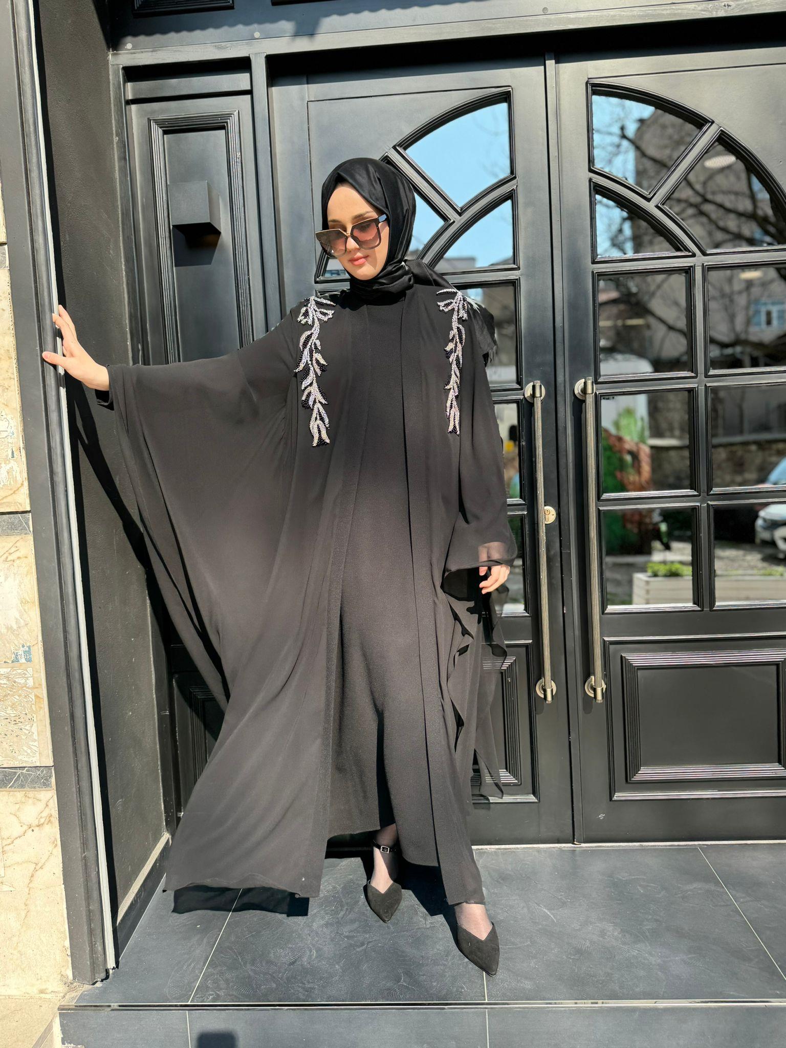 Nurcan Çetin İşlemeli Abaya Siyah 7627