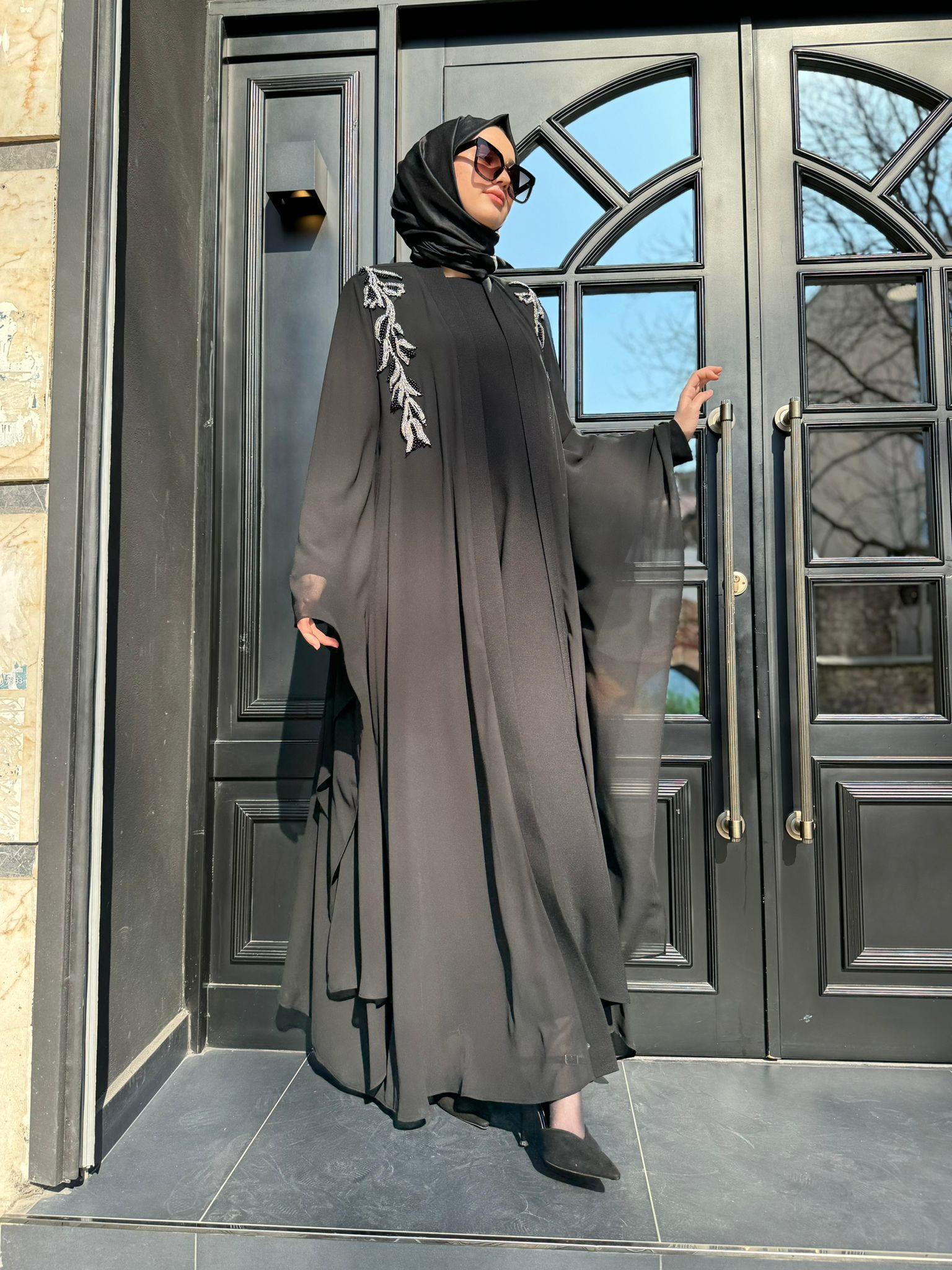 Nurcan Çetin İşlemeli Abaya Siyah 7627