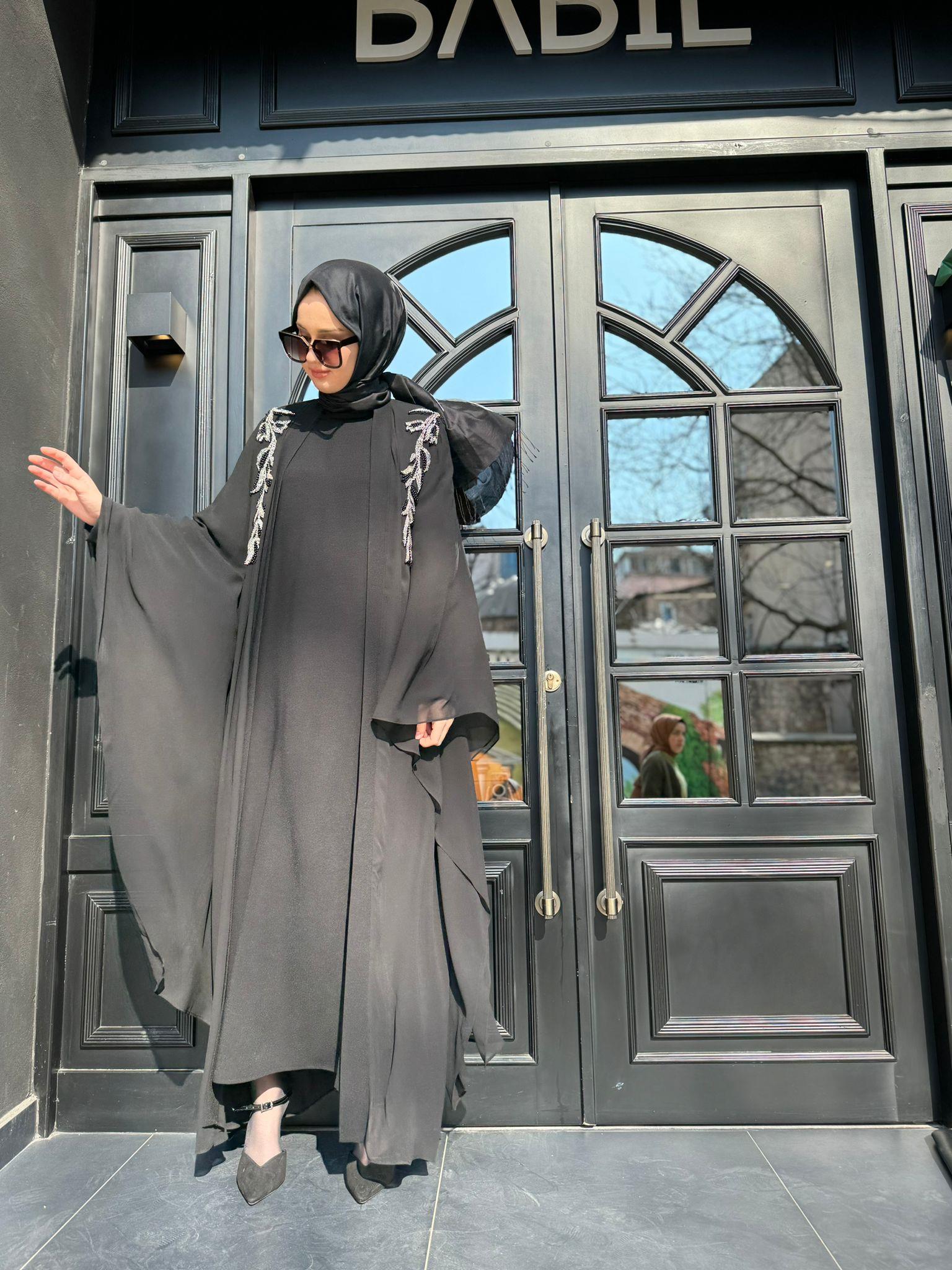 Nurcan Çetin İşlemeli Abaya Siyah 7627