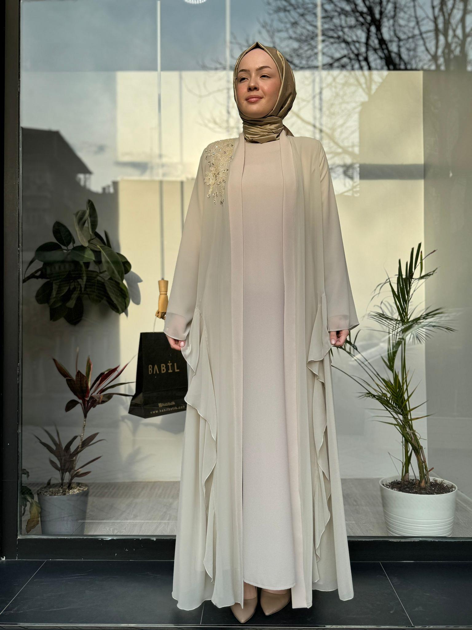 Nurcan Çetin İşlemeli İkili Abaya Bej 7640
