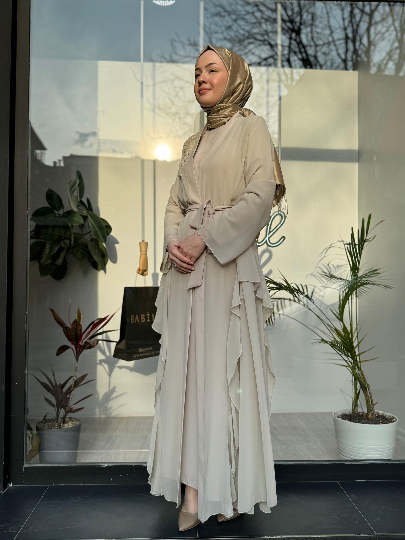 Nurcan Çetin İşlemeli İkili Abaya Bej 7640