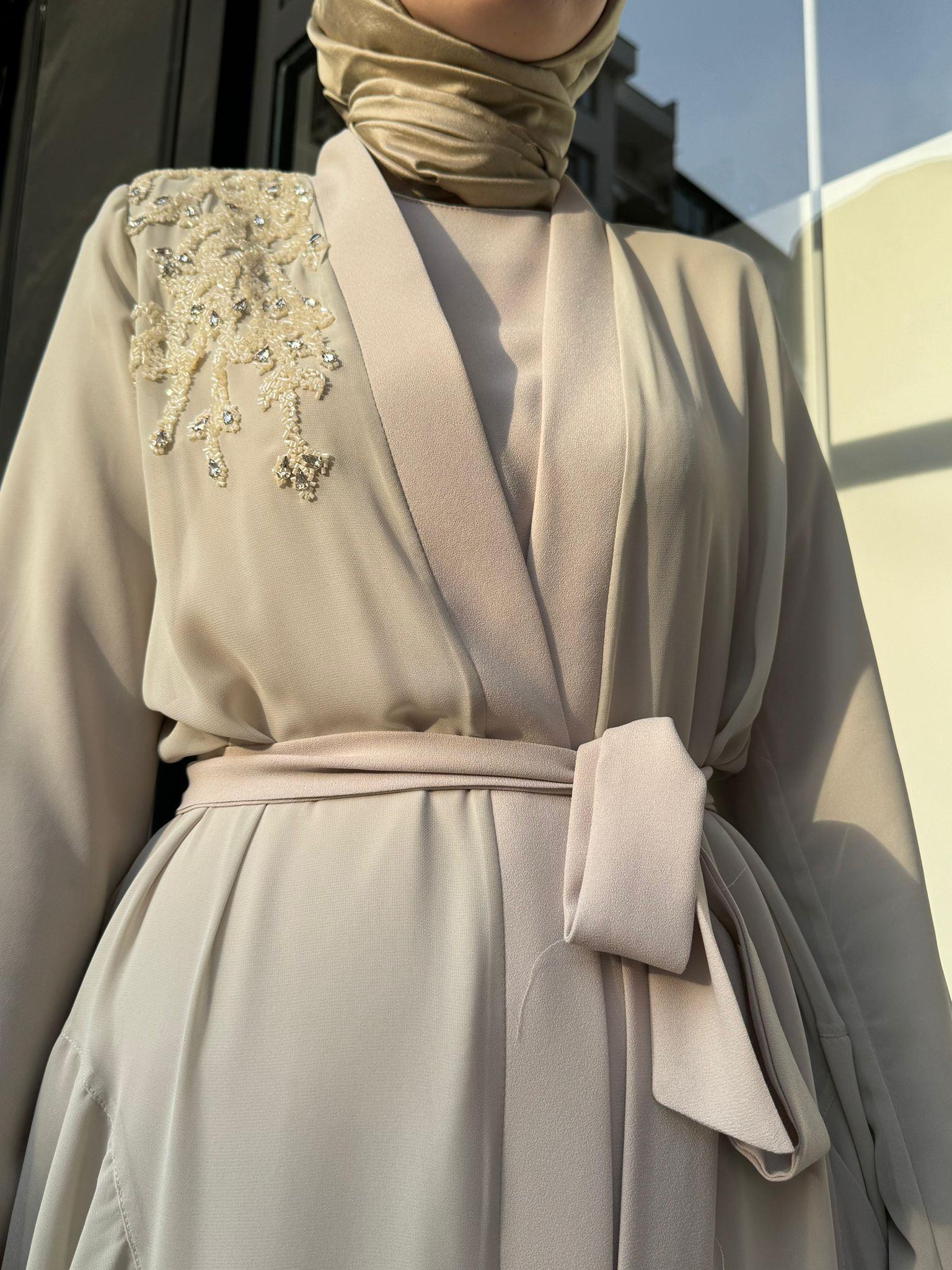 Nurcan Çetin İşlemeli İkili Abaya Bej 7640