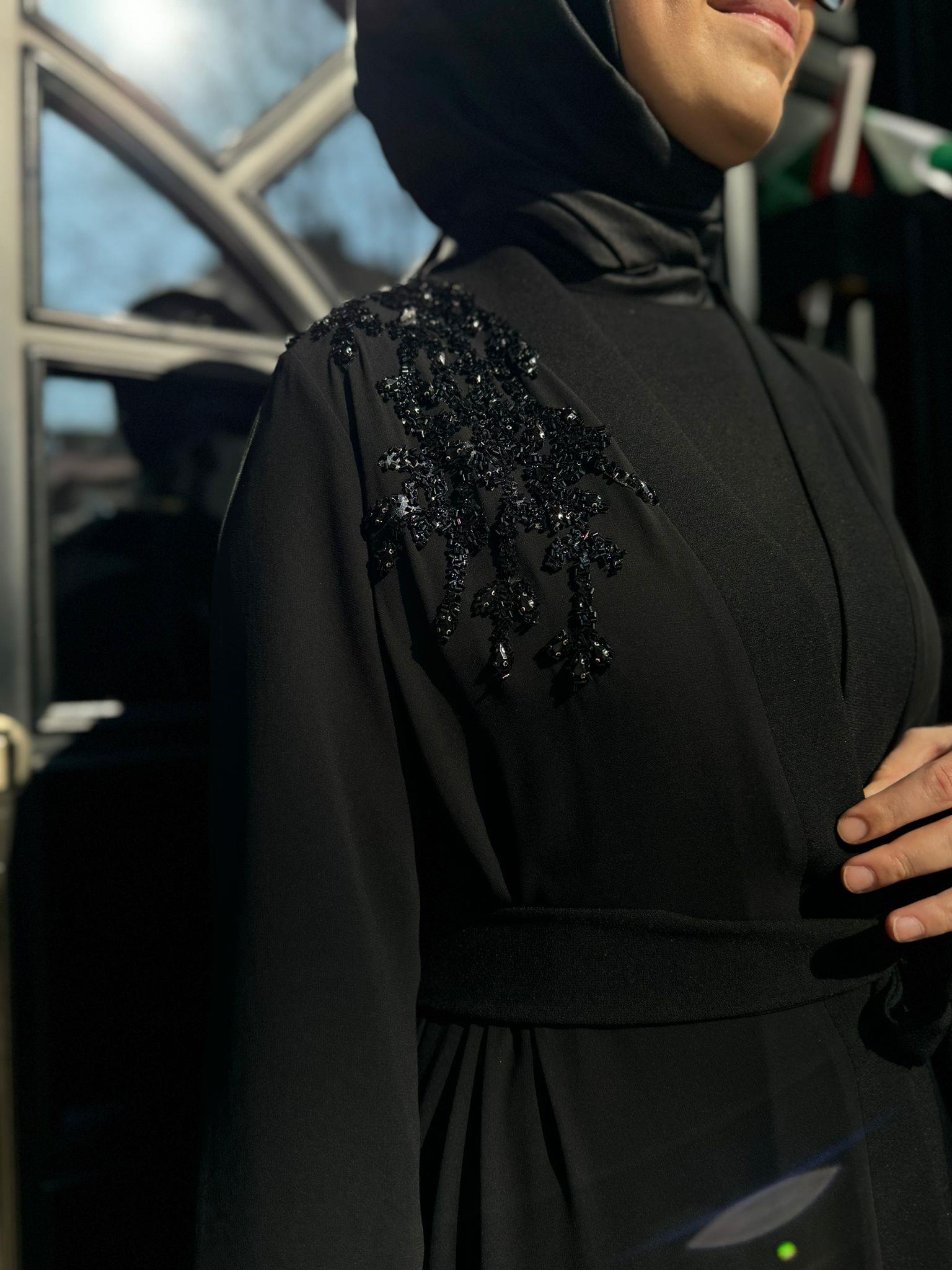 Nurcan Çetin İşlemeli İkili Abaya Siyah 7640