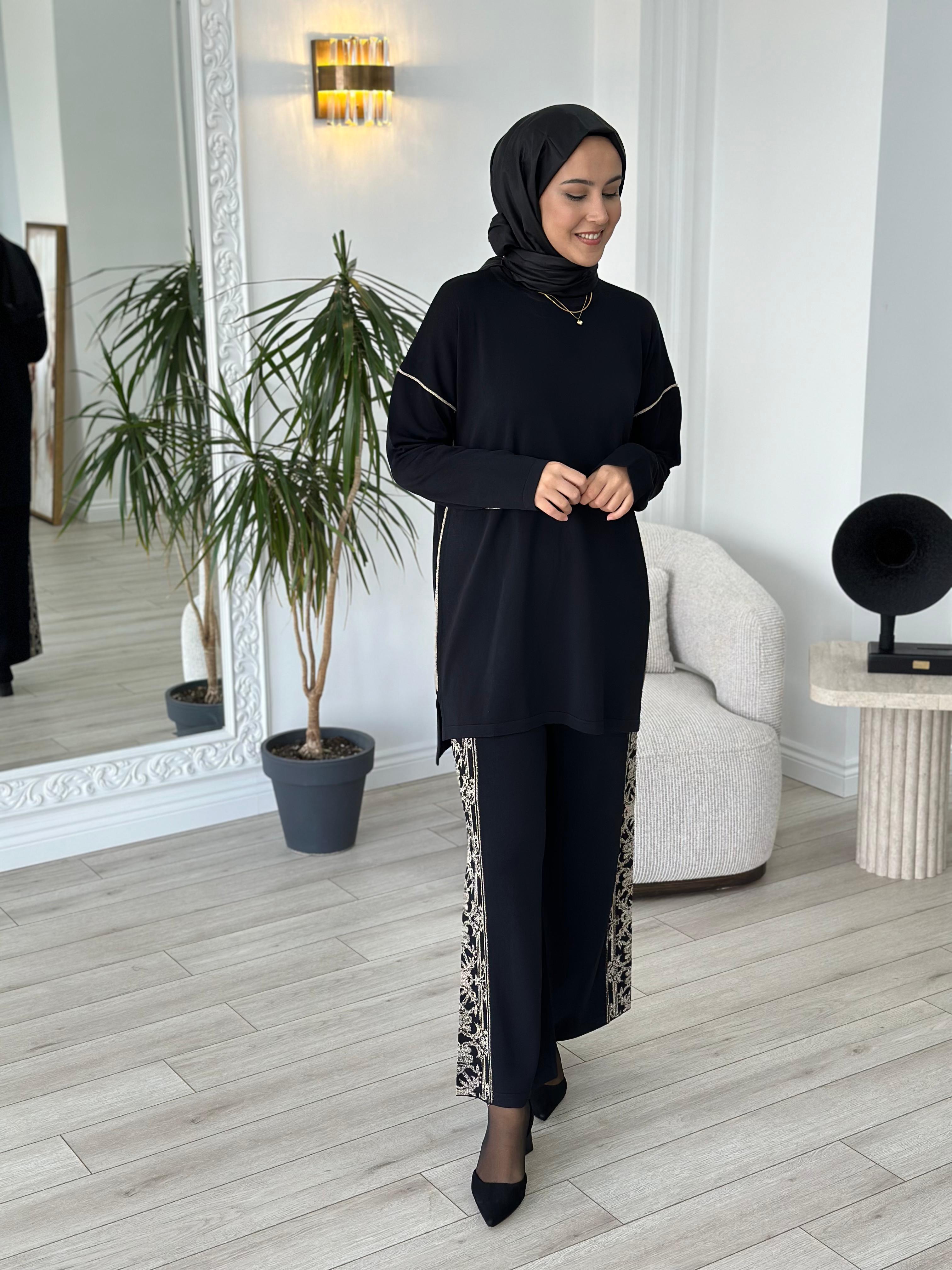 Nurcan Çetin Jakarlı Pantolon ve Simli  Tunik Takım nr105-104