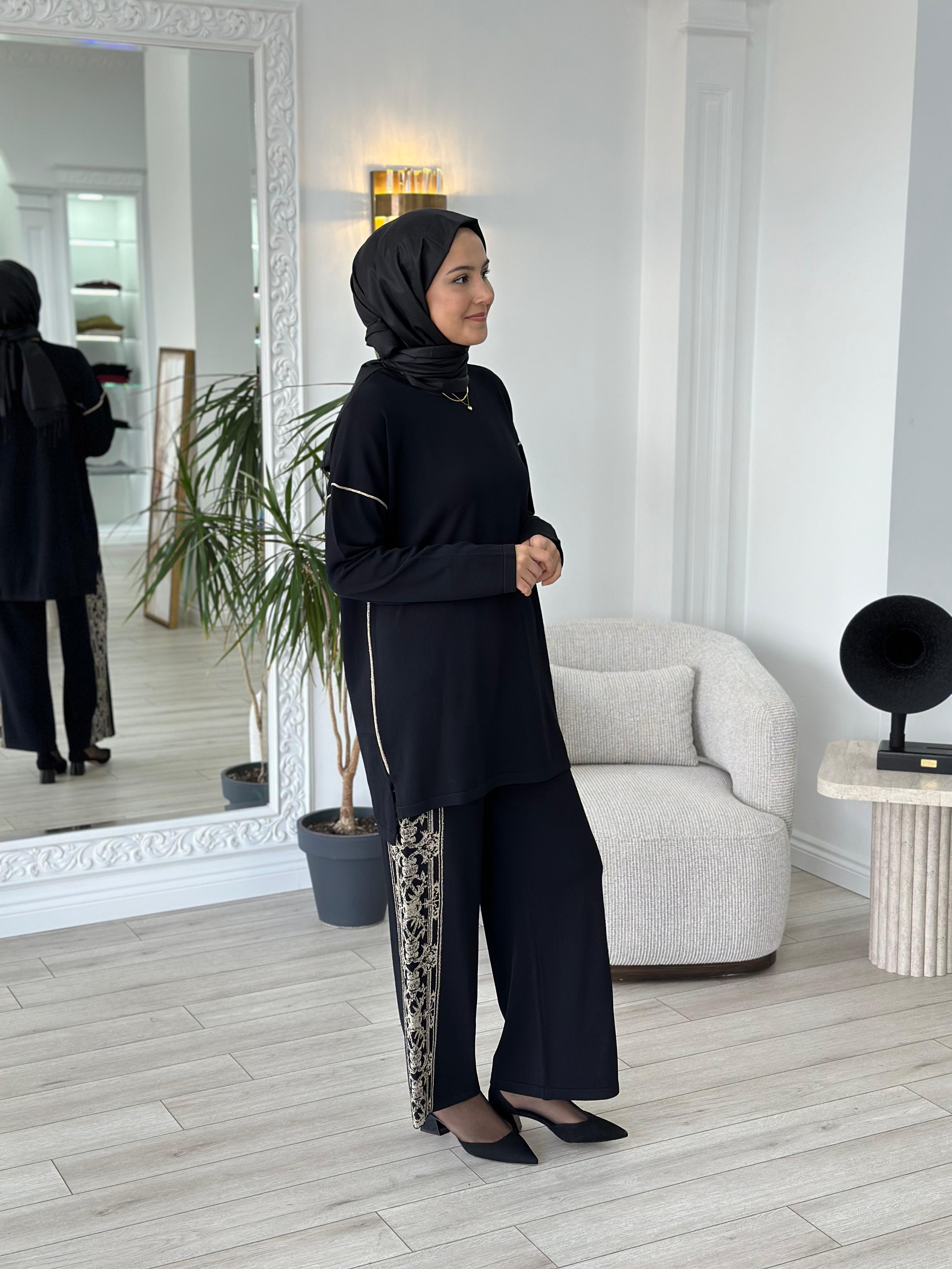 Nurcan Çetin Jakarlı Pantolon ve Simli  Tunik Takım nr105-104