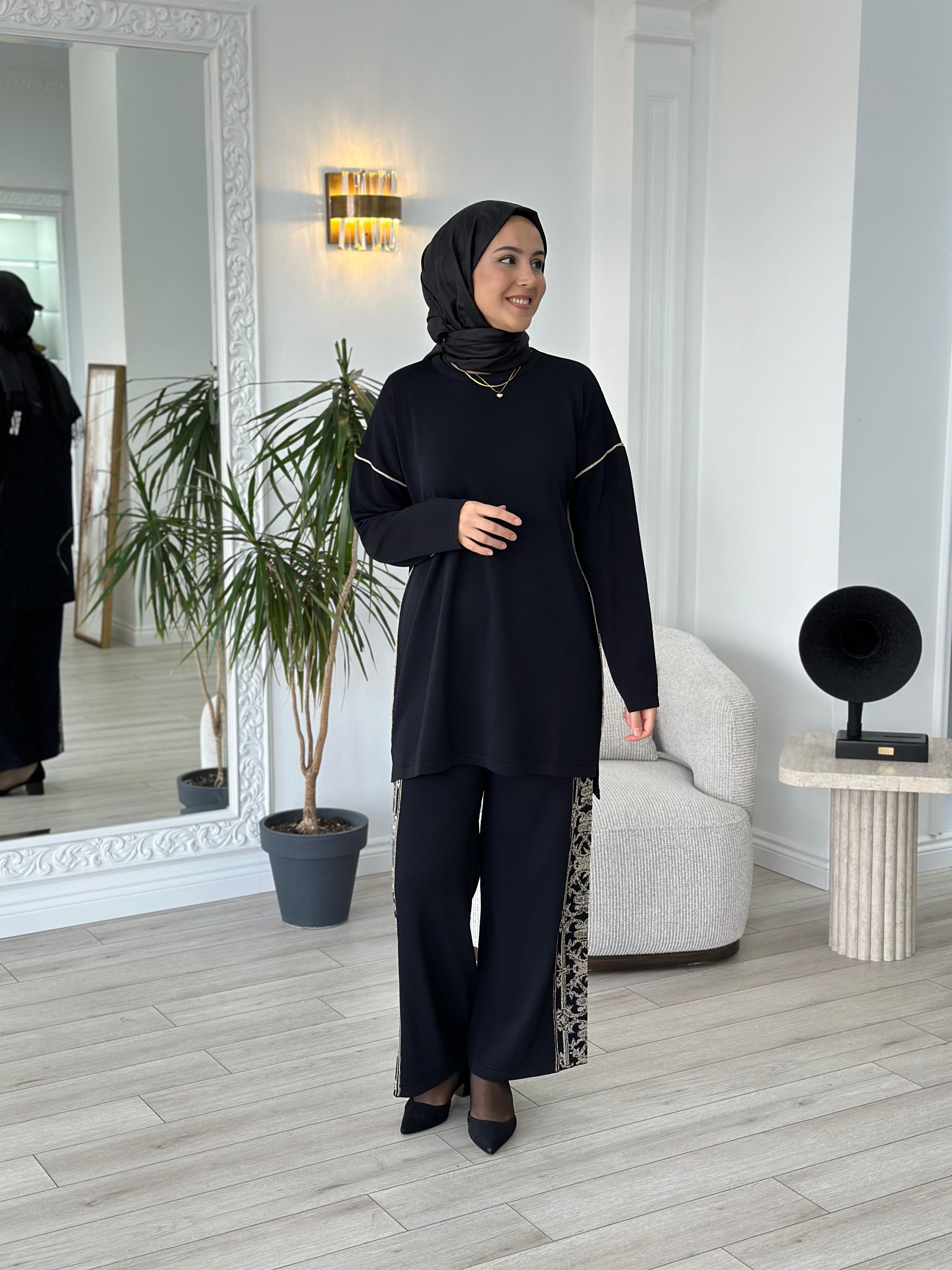 Nurcan Çetin Jakarlı Pantolon ve Simli  Tunik Takım nr105-104