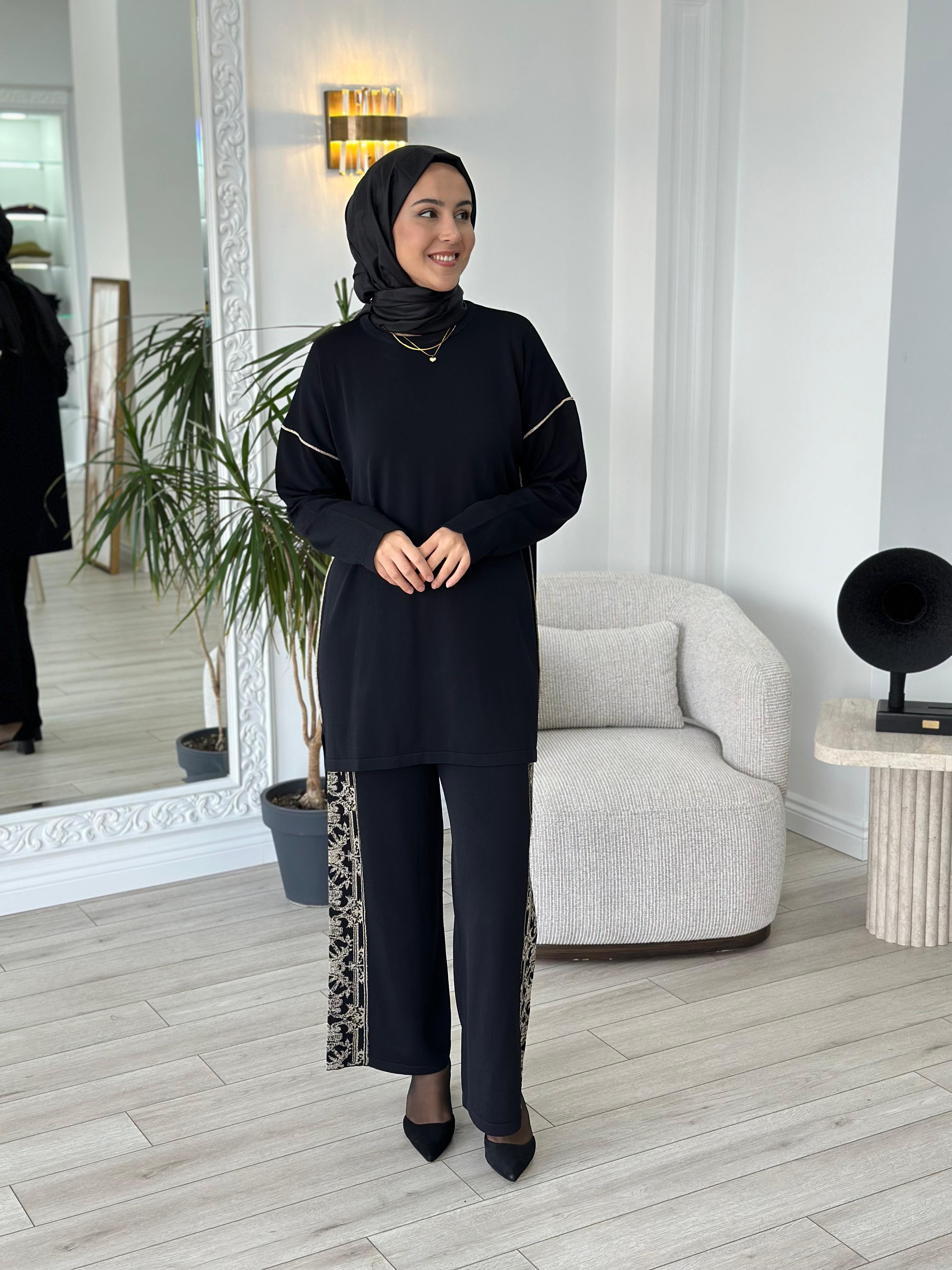 Nurcan Çetin Jakarlı Pantolon ve Simli  Tunik Takım nr105-104