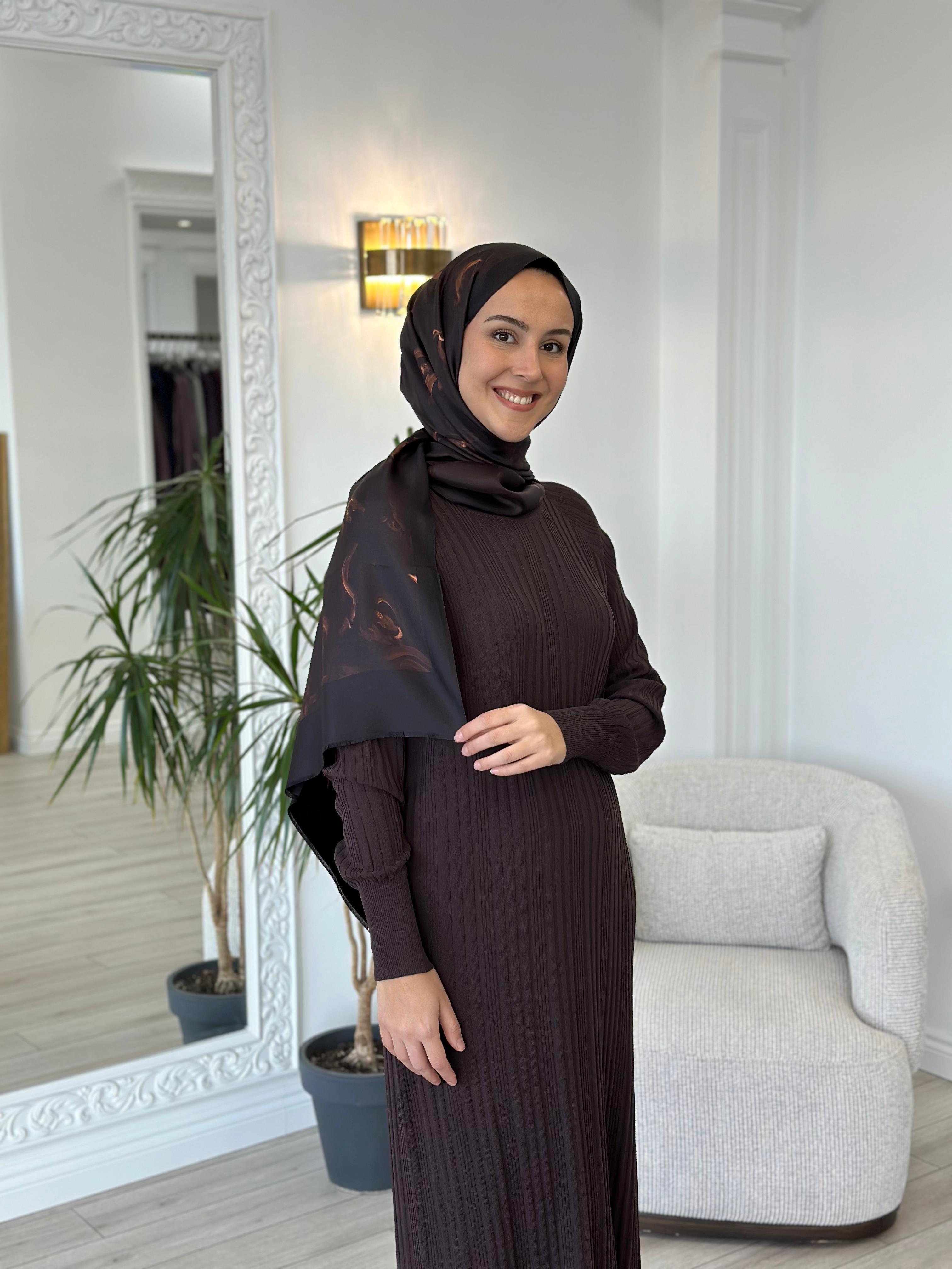 Nurcan Çetin Kahverengi Triko Elbise nç026