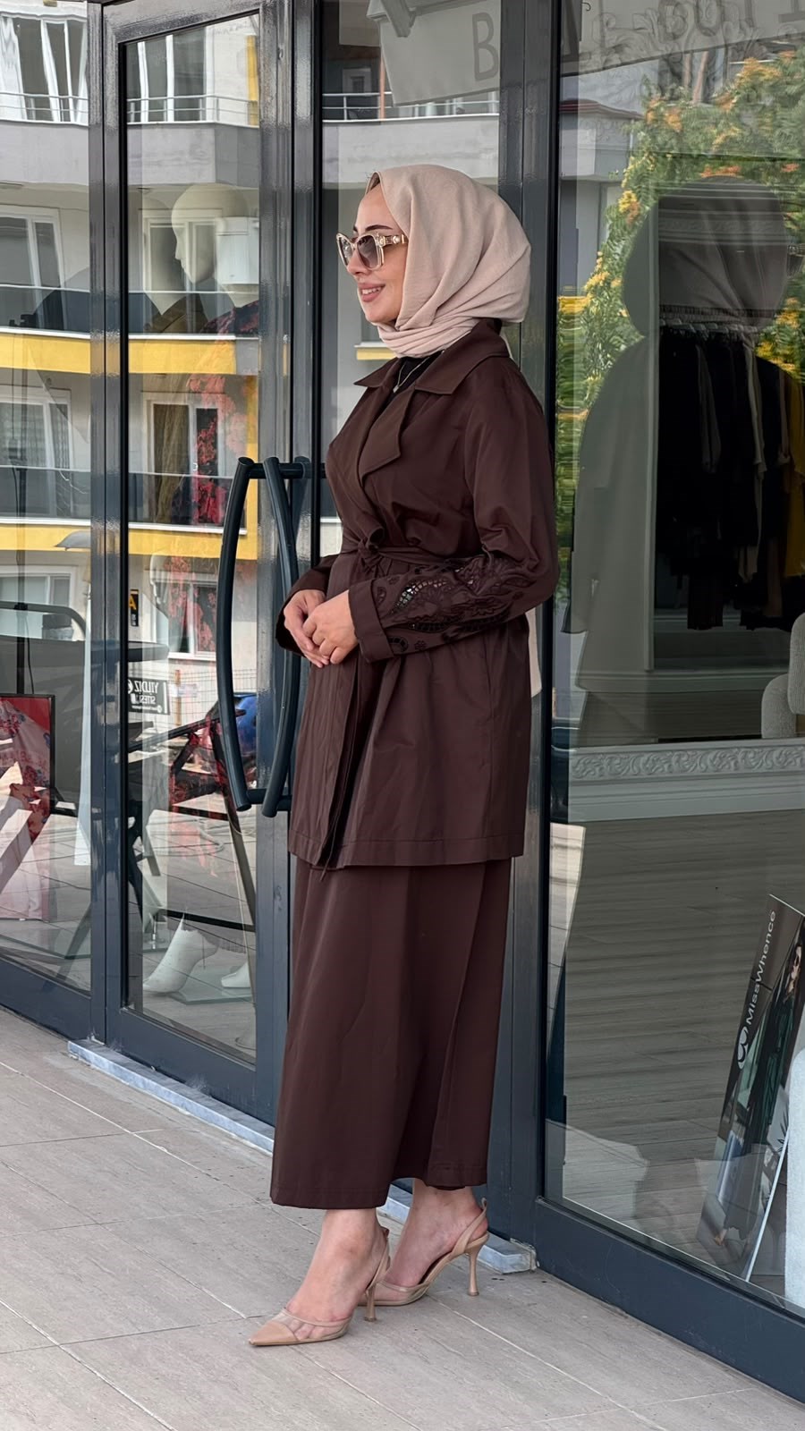 Nurcan Çetin Kısa Trençkot Etek Takım 26428