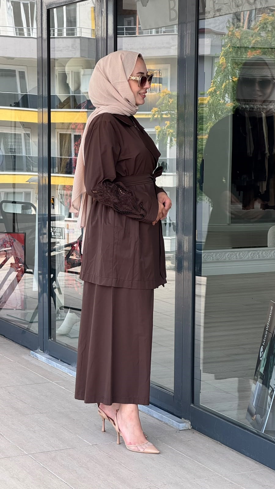 Nurcan Çetin Kısa Trençkot Etek Takım 26428