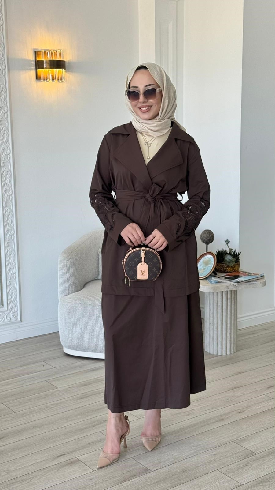 Nurcan Çetin Kısa Trençkot Etek Takım 26428