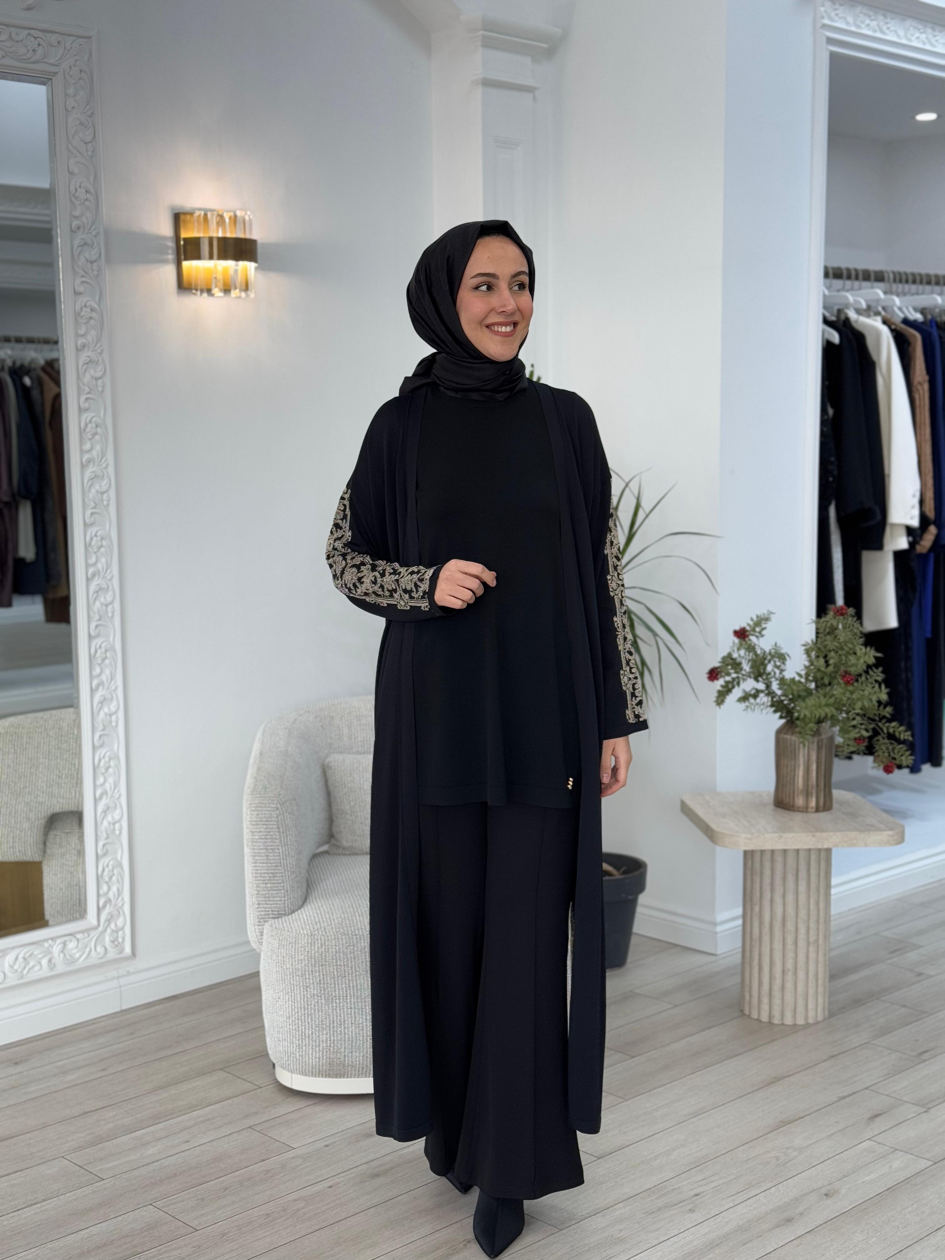 Nurcan Çetin Kolu Simli Jakarlı Triko Hırka nr101