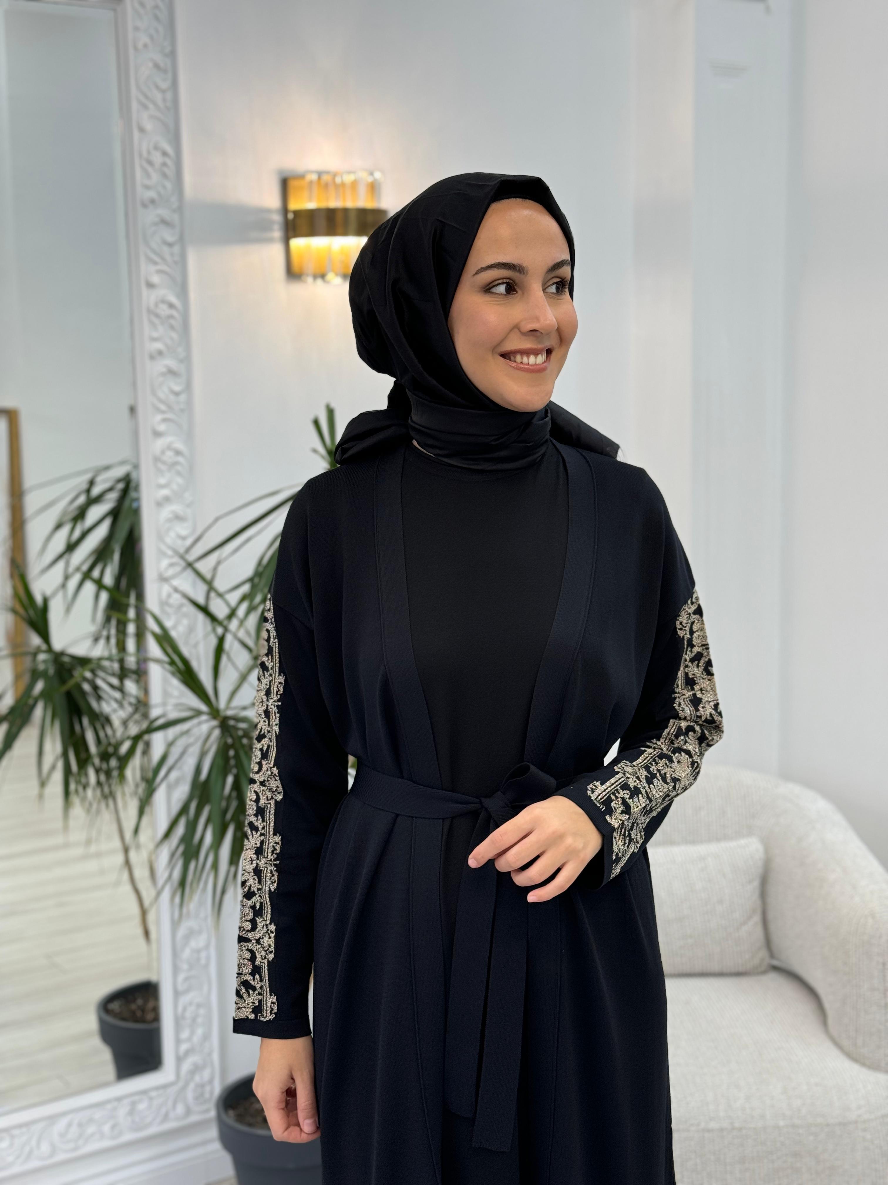 Nurcan Çetin Kolu Simli Jakarlı Triko Hırka nr101