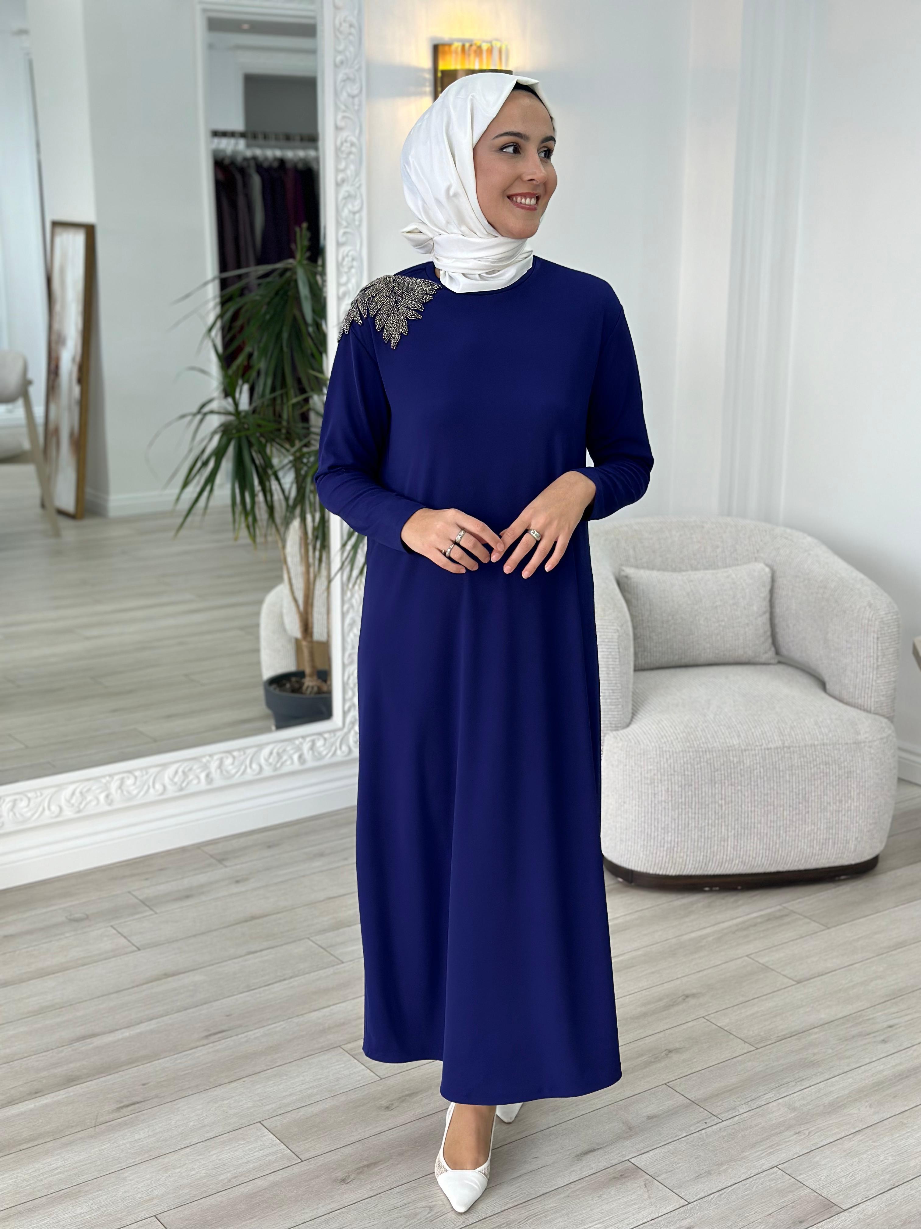 Nurcan Çetin Omuz İşlemeli Saks Elbise 16117