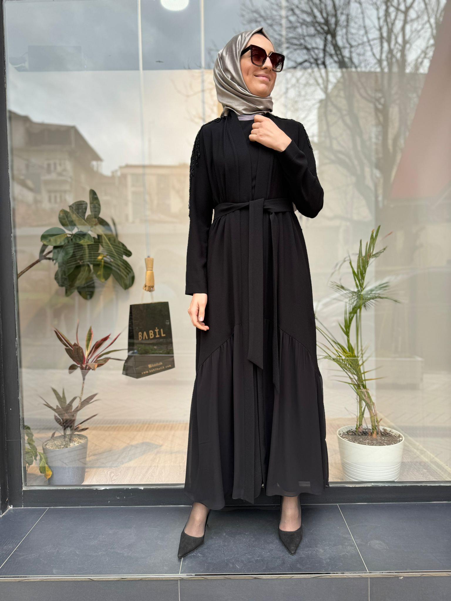 Nurcan Çetin Omzu İşlemeli Tüllü Abaya Siyah 7639