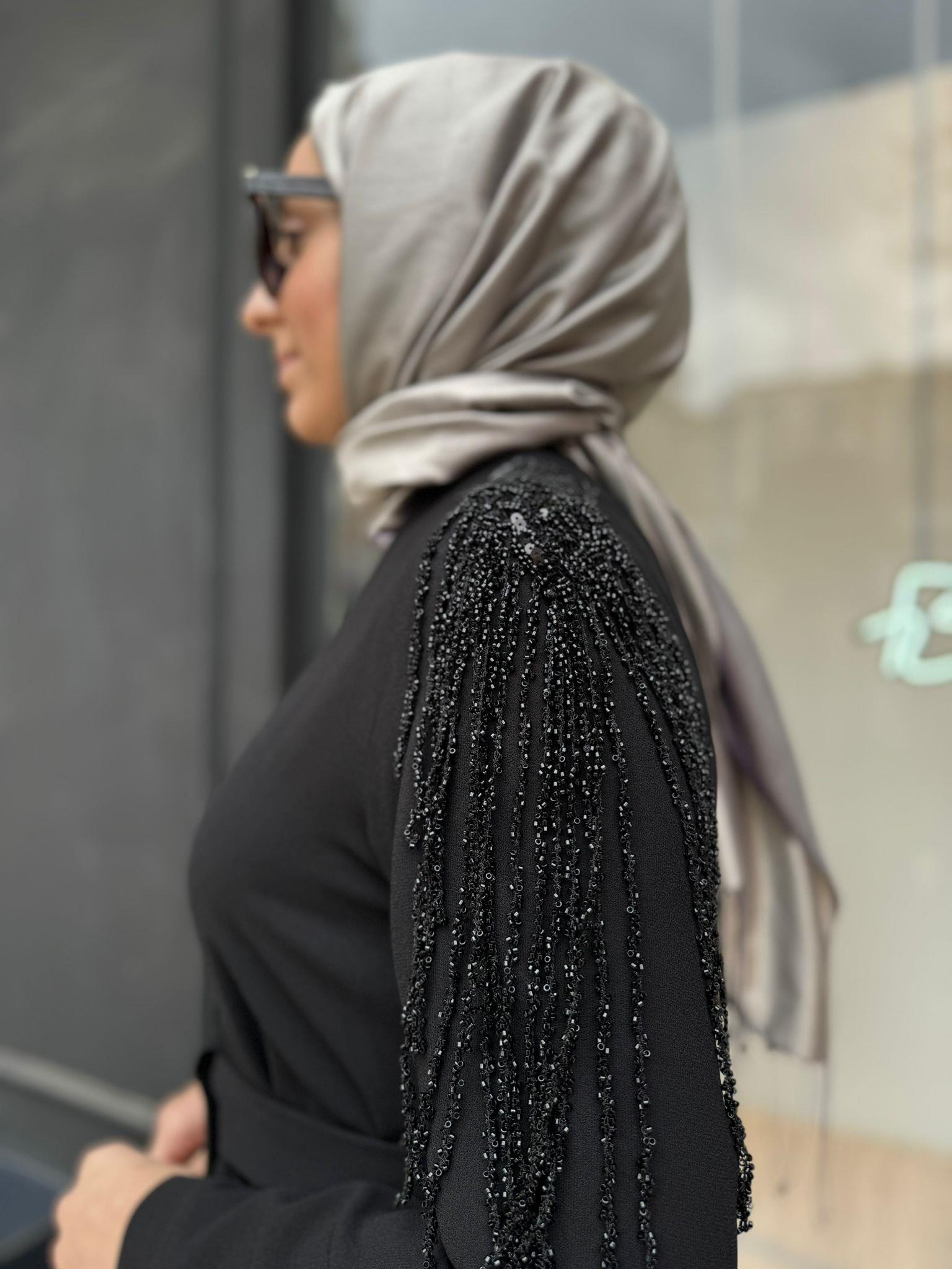 Nurcan Çetin Omzu İşlemeli Tüllü Abaya Siyah 7639