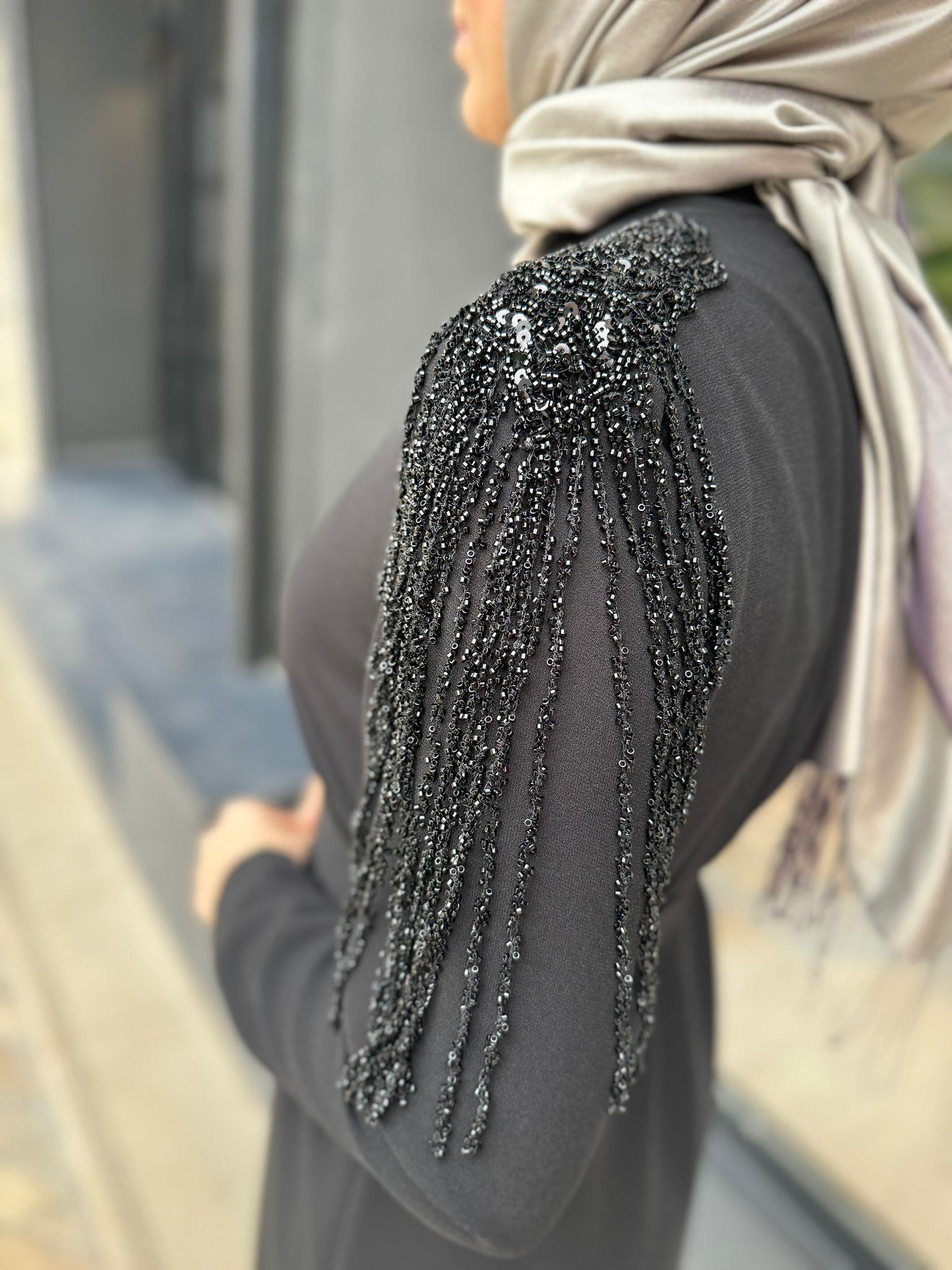 Nurcan Çetin Omzu İşlemeli Tüllü Abaya Siyah 7639