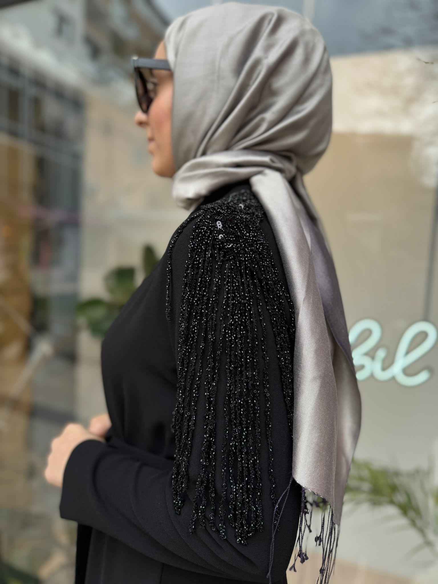Nurcan Çetin Omzu İşlemeli Tüllü Abaya Siyah 7639