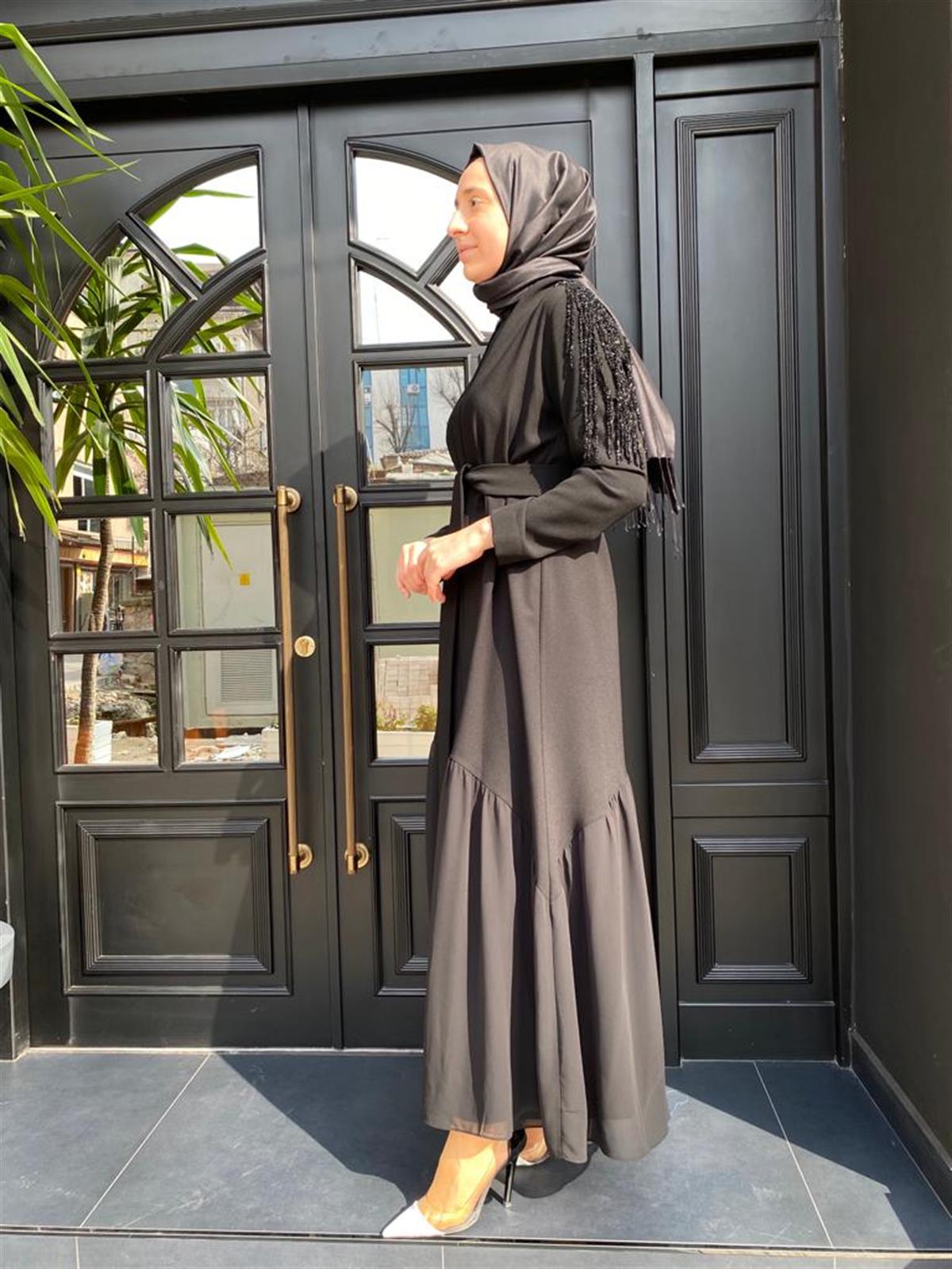 Nurcan Çetin Omzu Püskül Taşlı Abaya 6603