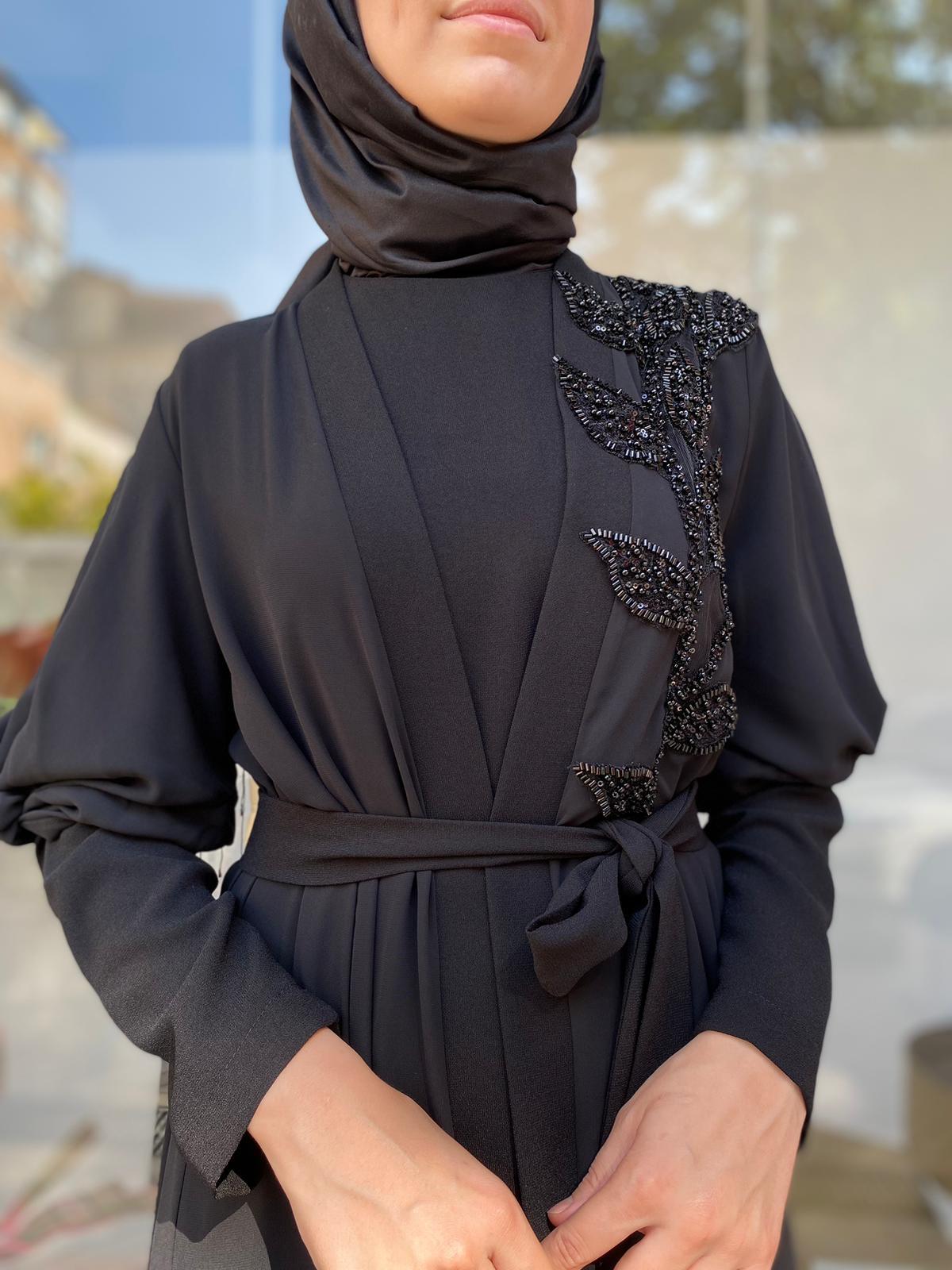 Nurcan Çetin Omzu Taşlı İkili Abaya 7605