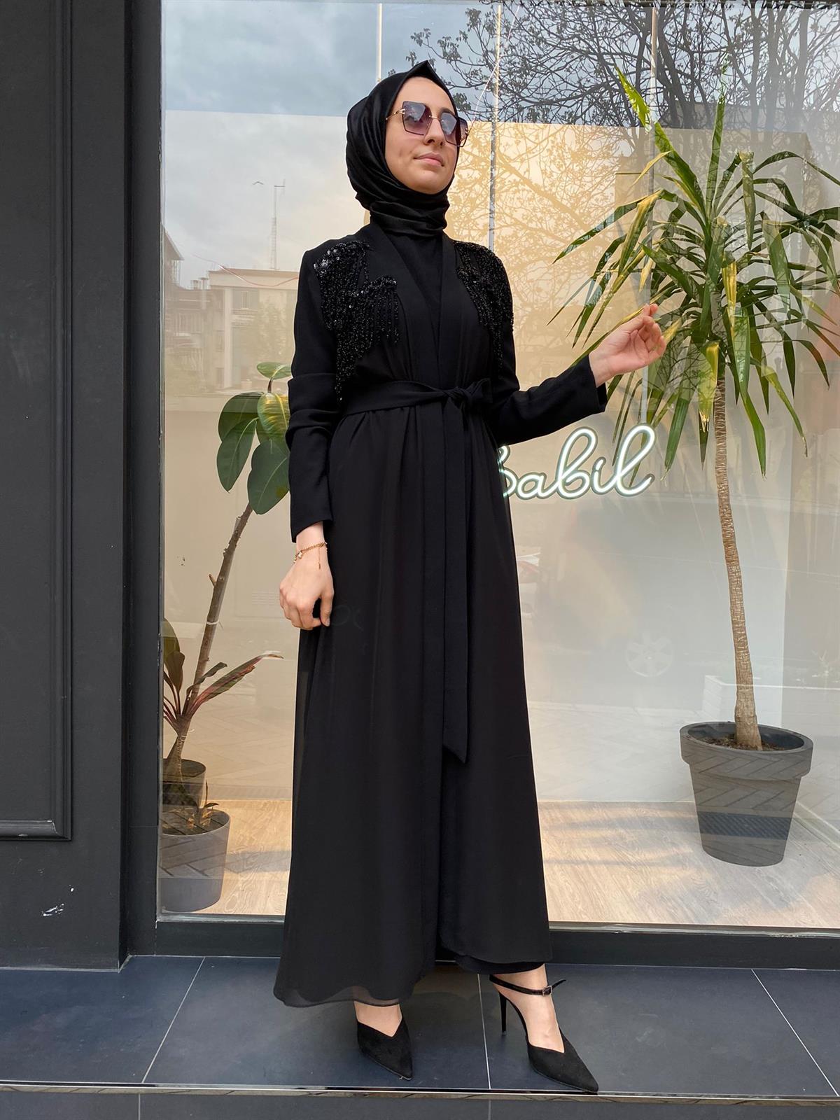 Nurcan Çetin Omzu Taşlı Siyah Abaya Takım 6808 