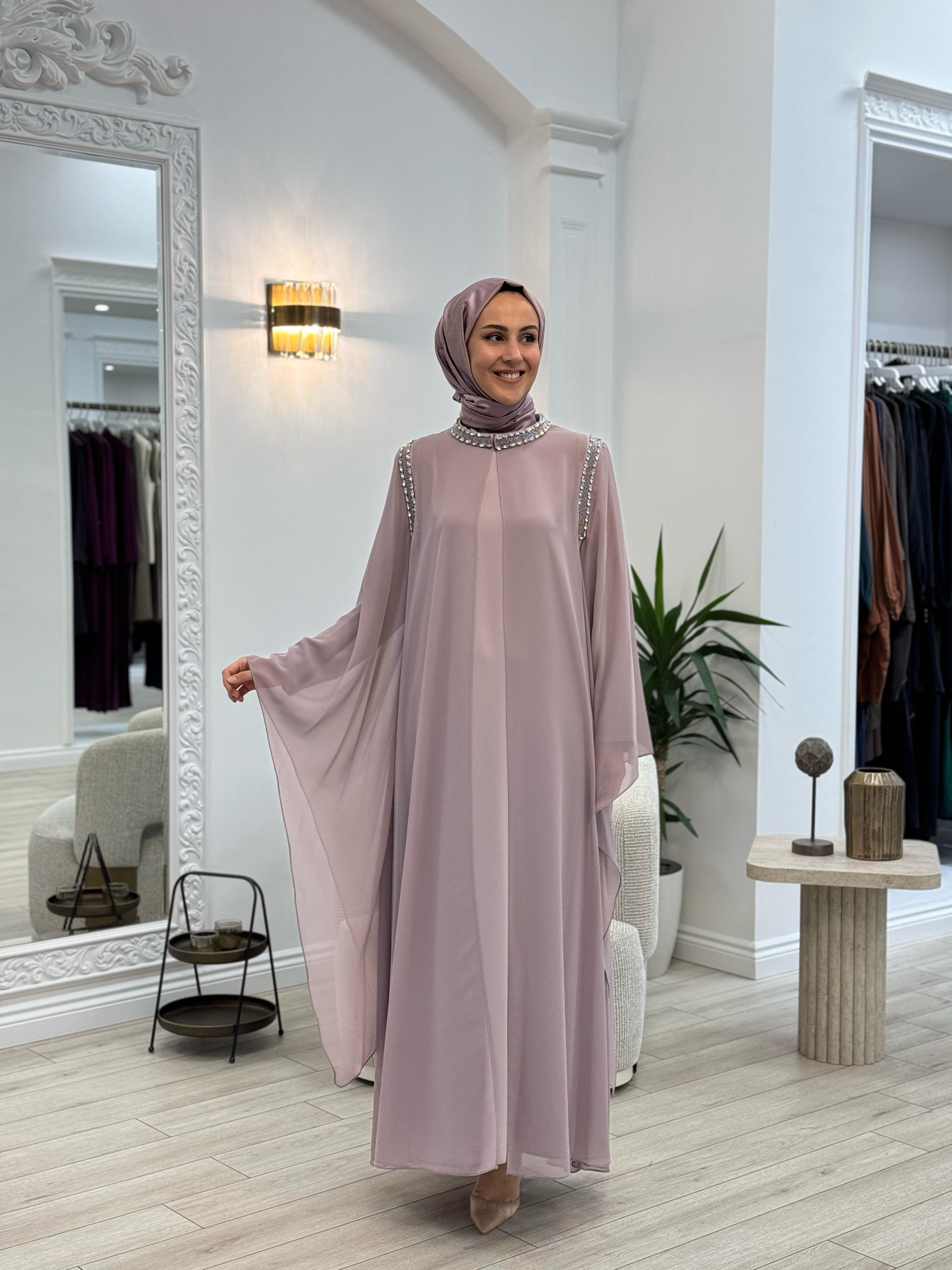 Nurcan Çetin Omzu ve Yakası Taşlı Abaya Lila 7649