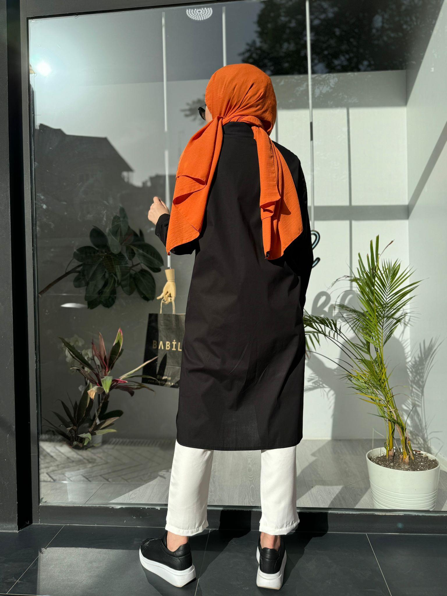 Nurcan Çetin Önü Detaylı Uzun Tunik Siyah 24314