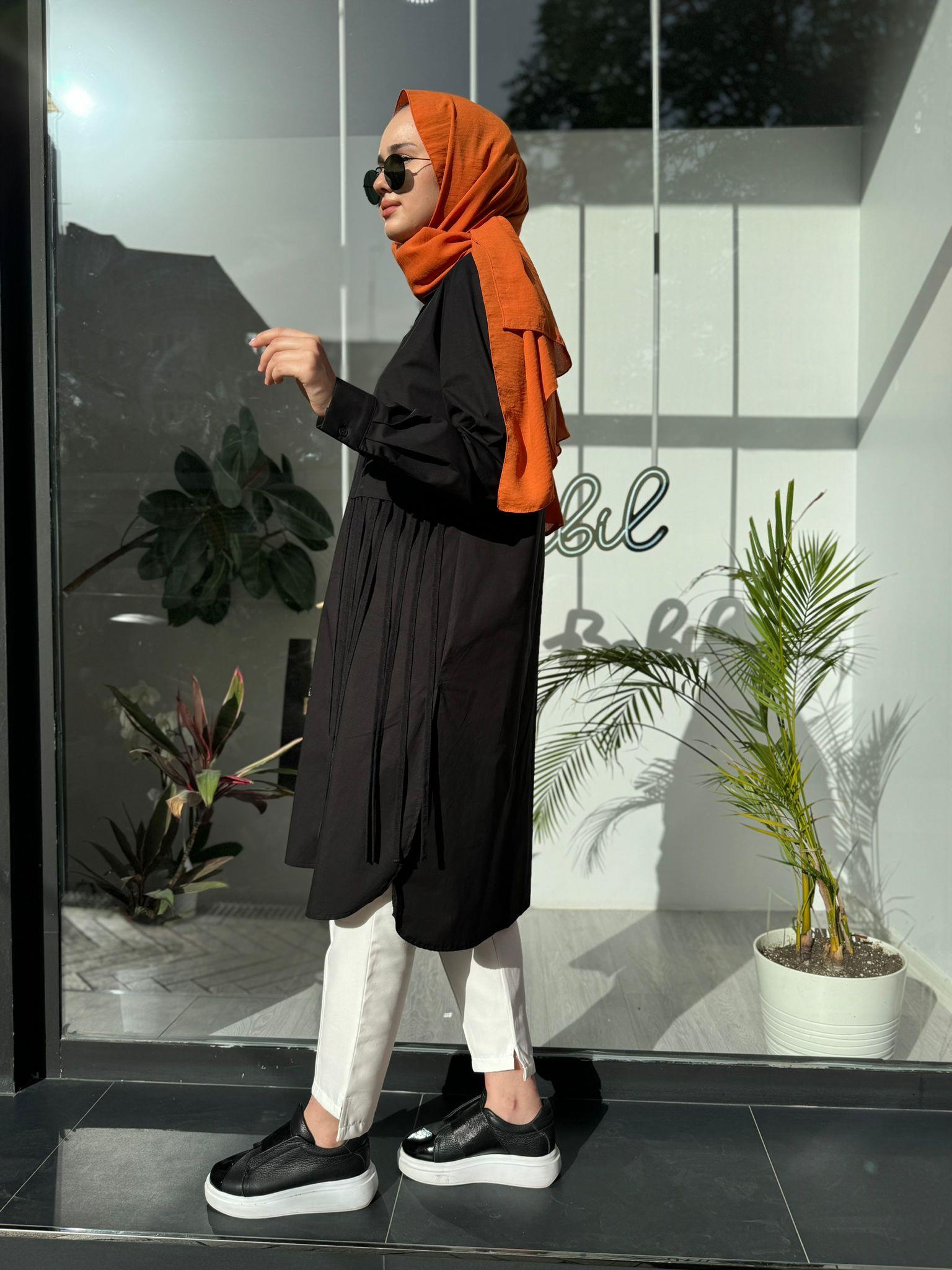 Nurcan Çetin Önü Detaylı Uzun Tunik Siyah 24314