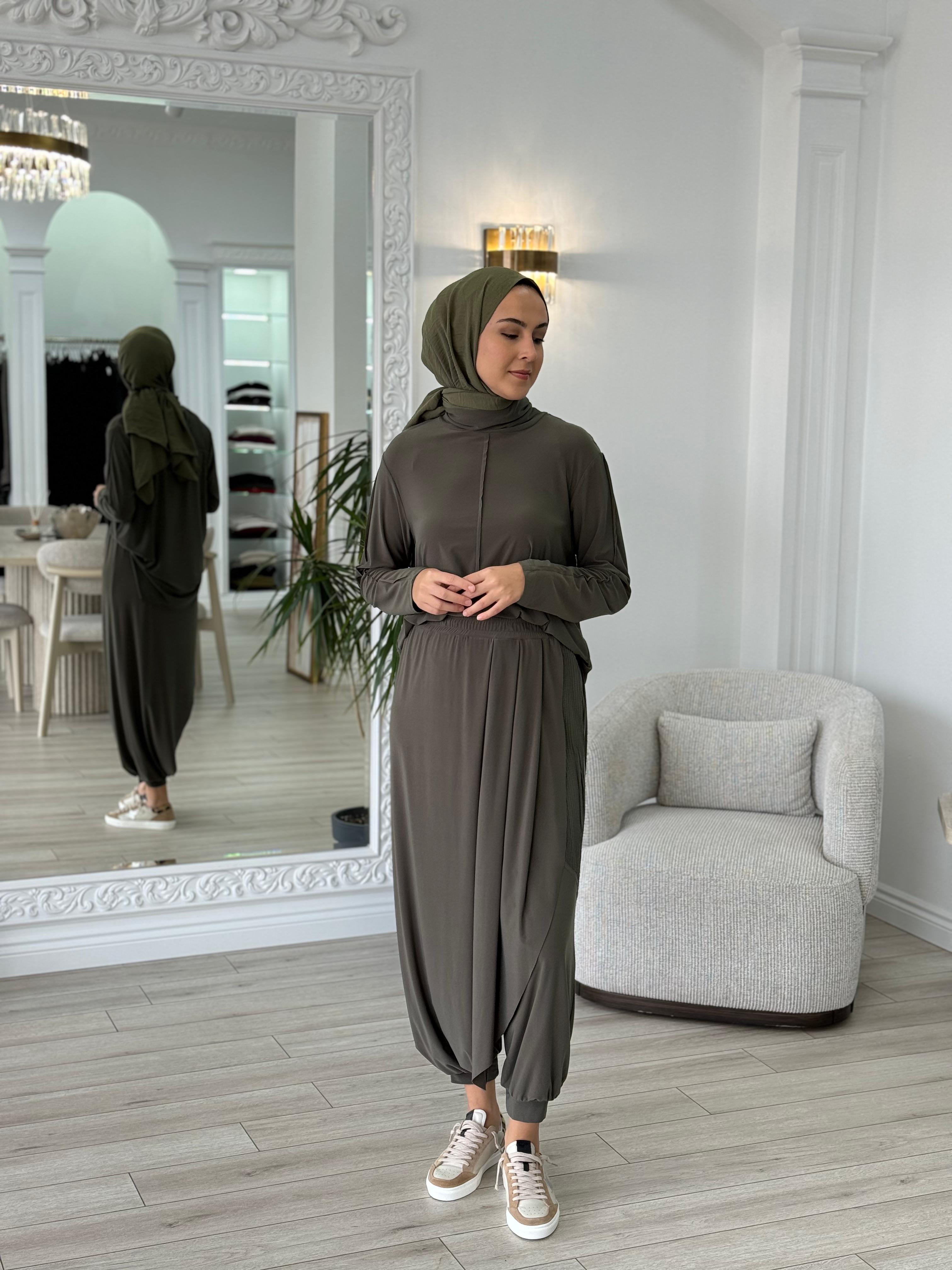 Nurcan Çetin Önü Dikişli Takım Haki 24426
