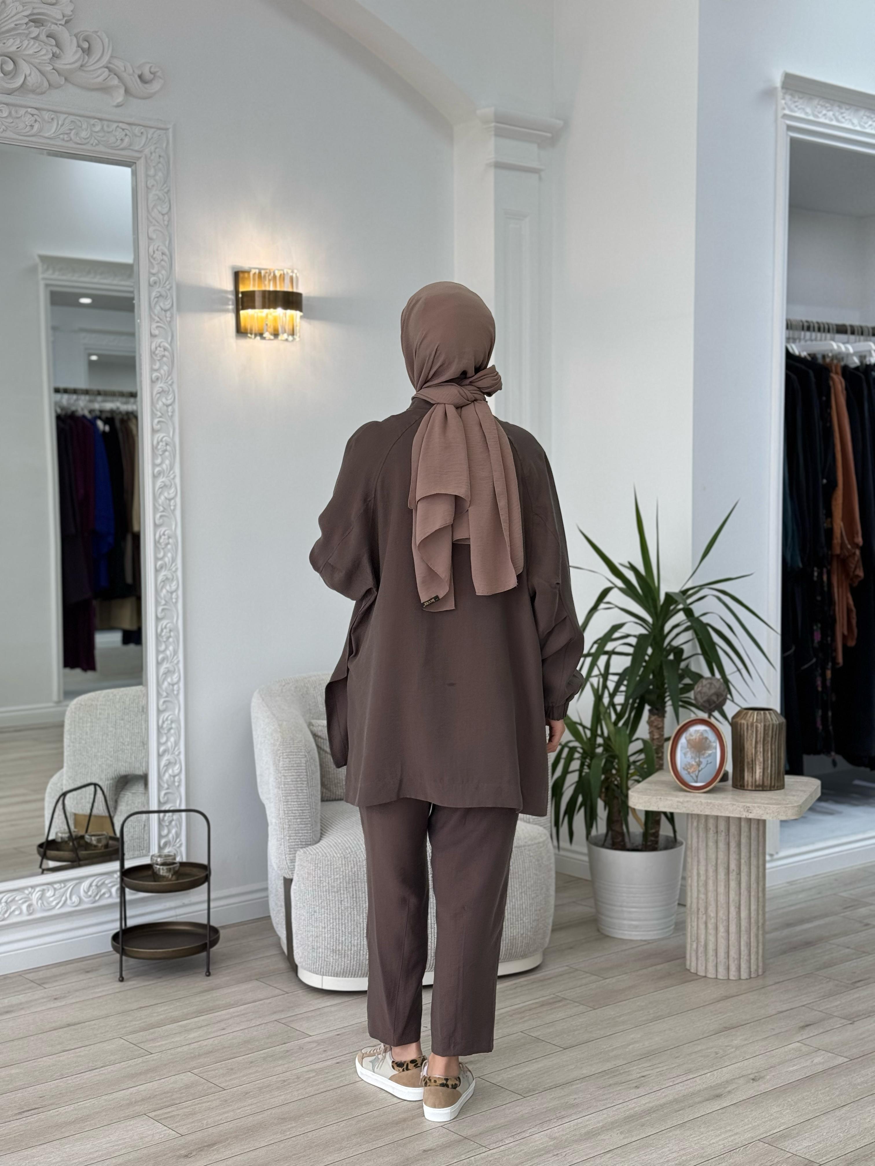 Nurcan Çetin Pantolonlu Takım Kahverengi 25441