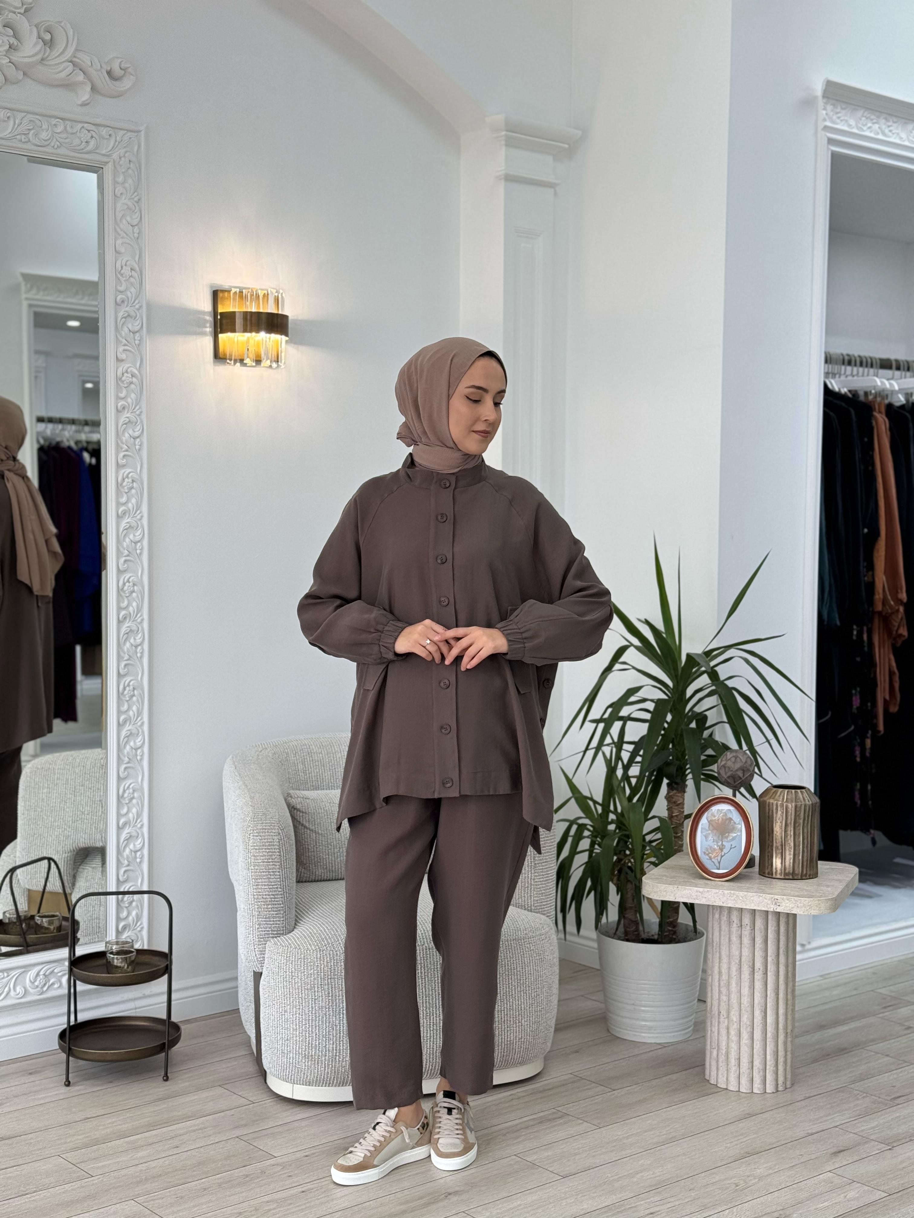 Nurcan Çetin Pantolonlu Takım Kahverengi 25441