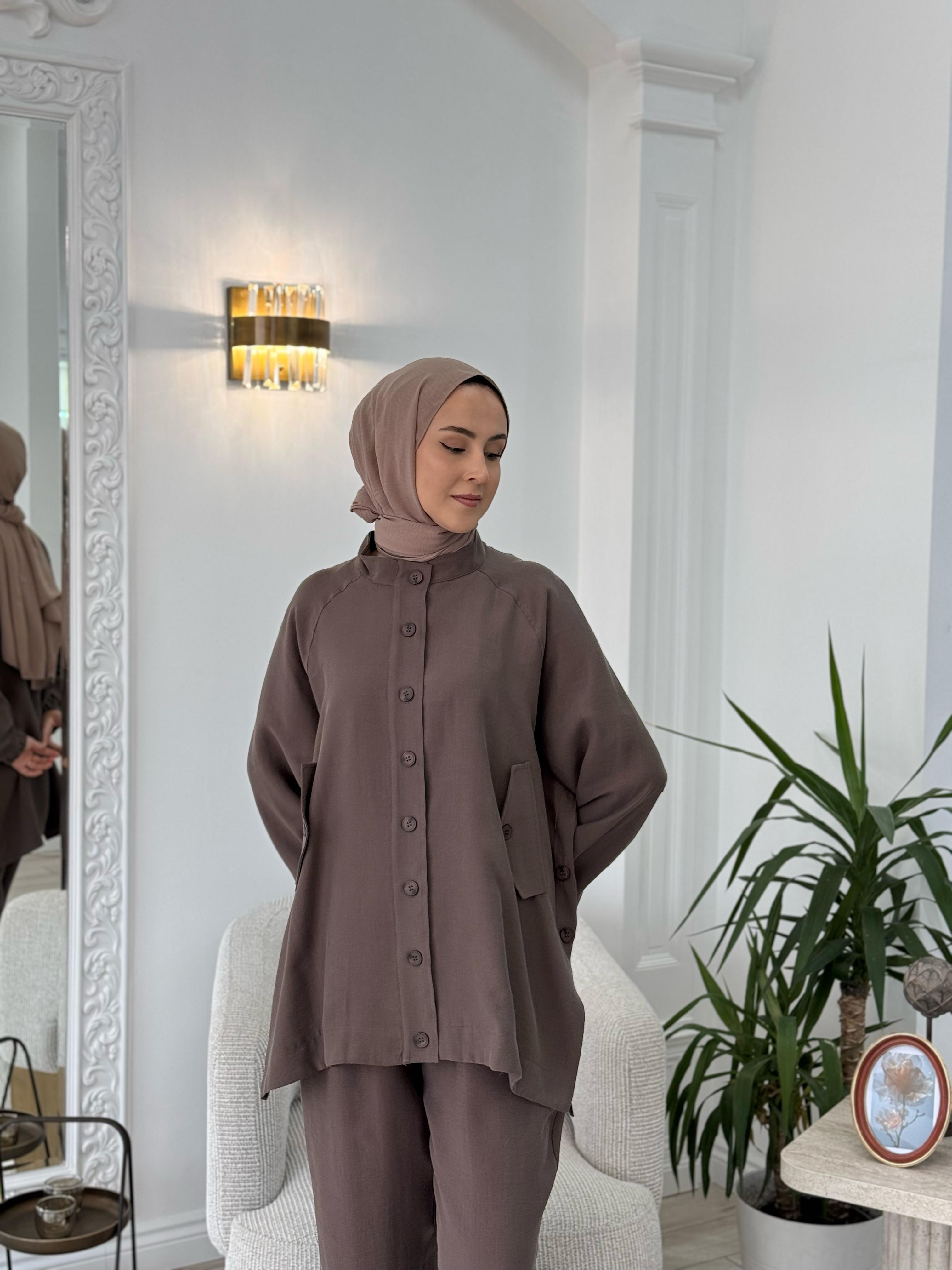 Nurcan Çetin Pantolonlu Takım Kahverengi 25441