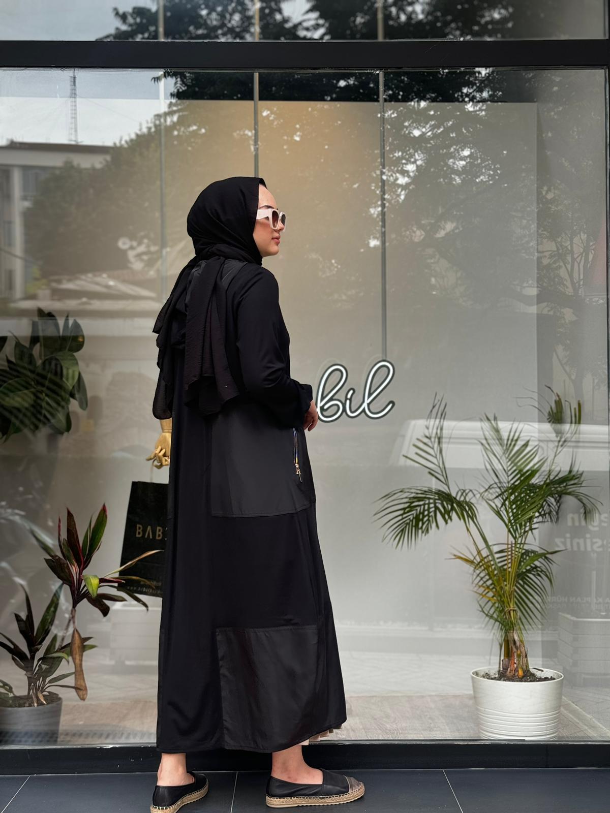 Nurcan Çetin Paraşüt Detaylı Ferace Siyah 24933