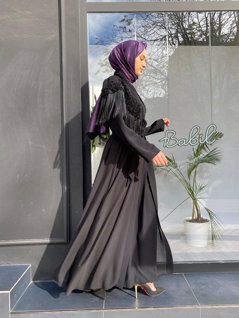 Nurcan Çetin Püskül İşlemeli Abaya Siyah 7601
