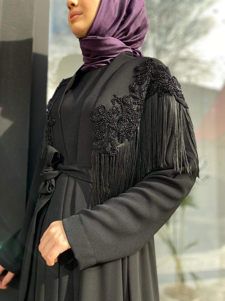 Nurcan Çetin Püskül İşlemeli Abaya Siyah 7601